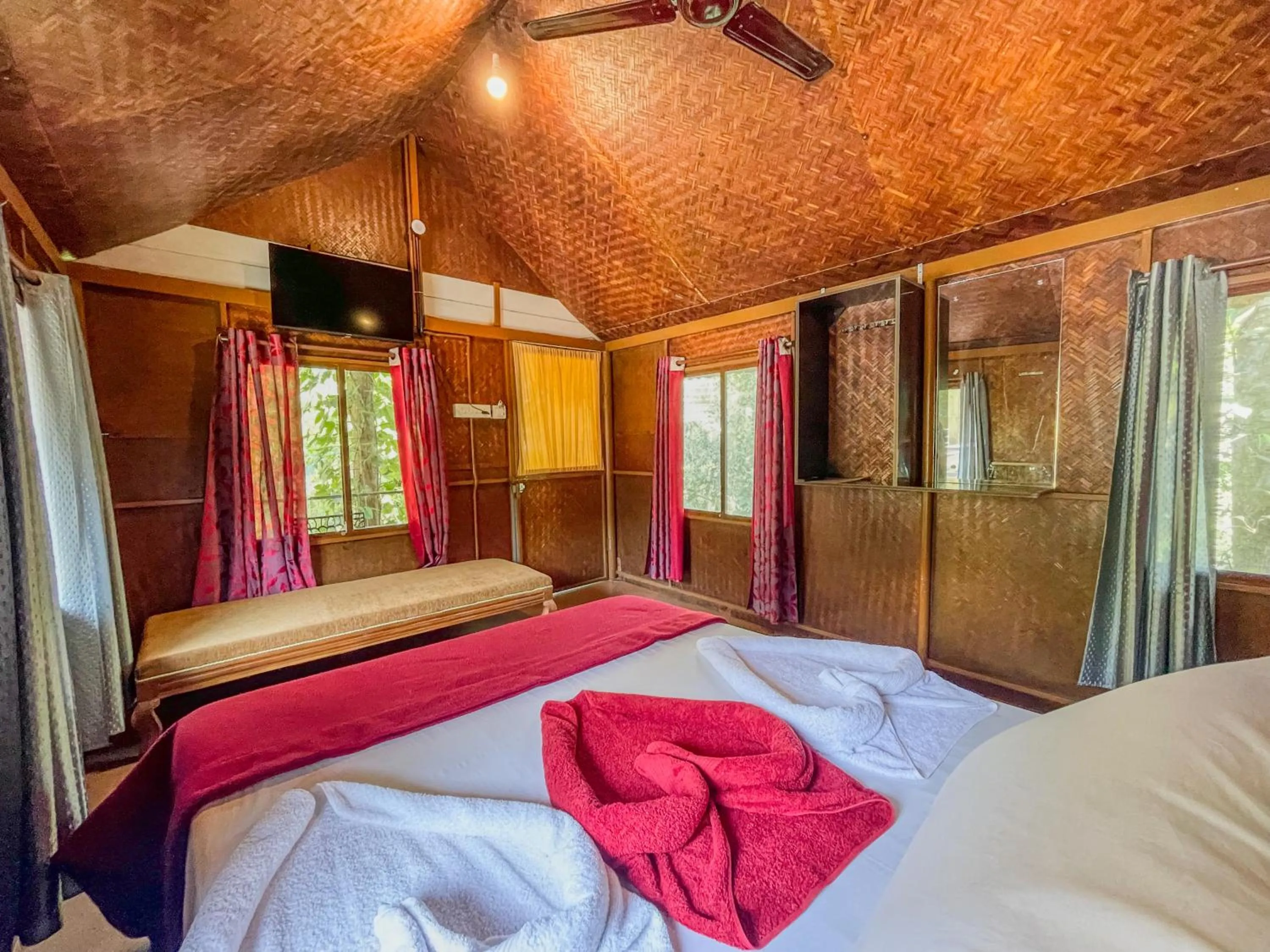 Bed in Snow Hills Nature Resort, Thekkady