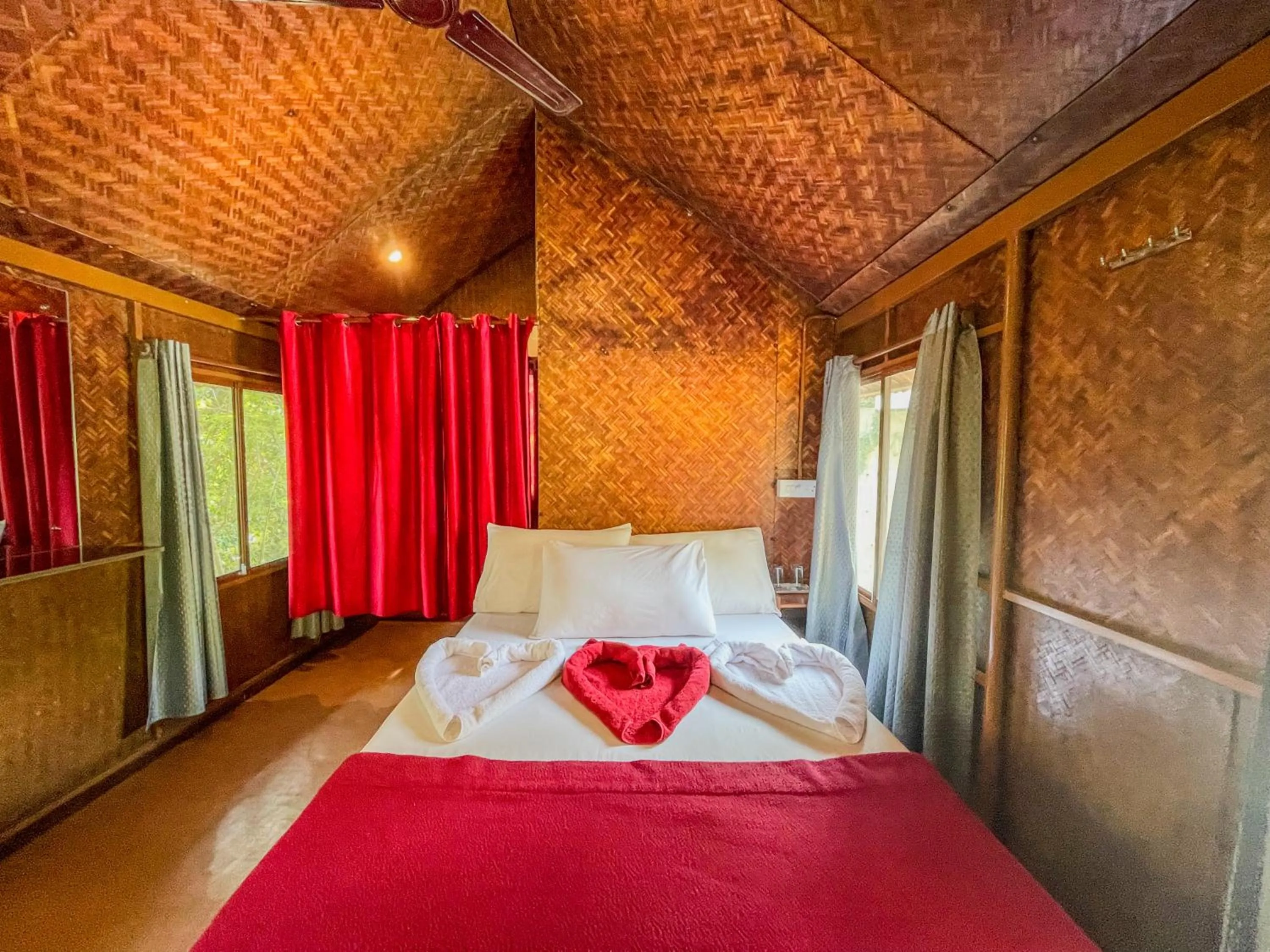Bed in Snow Hills Nature Resort, Thekkady