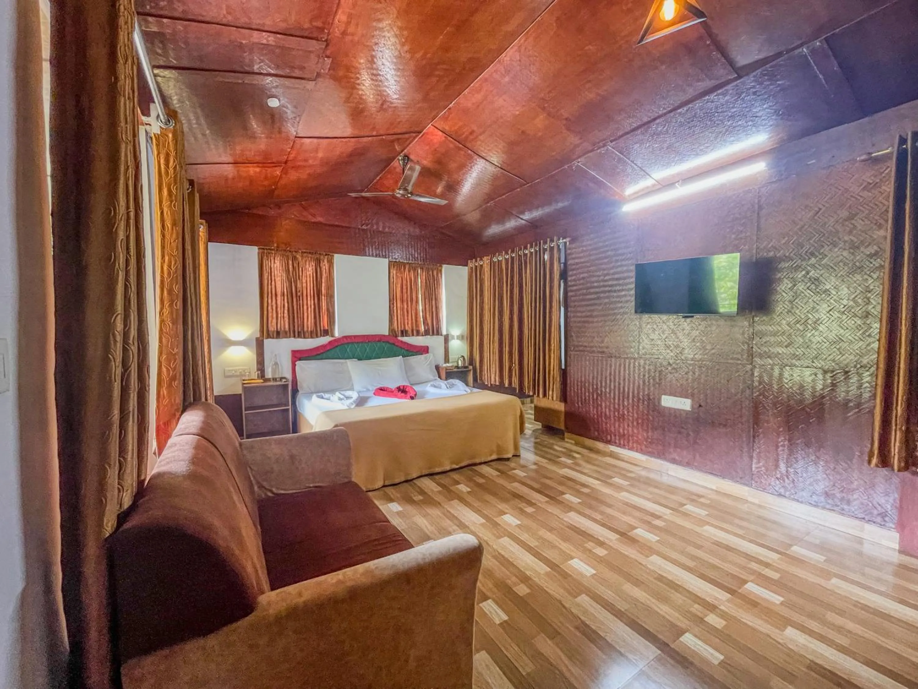 Bed in Snow Hills Nature Resort, Thekkady