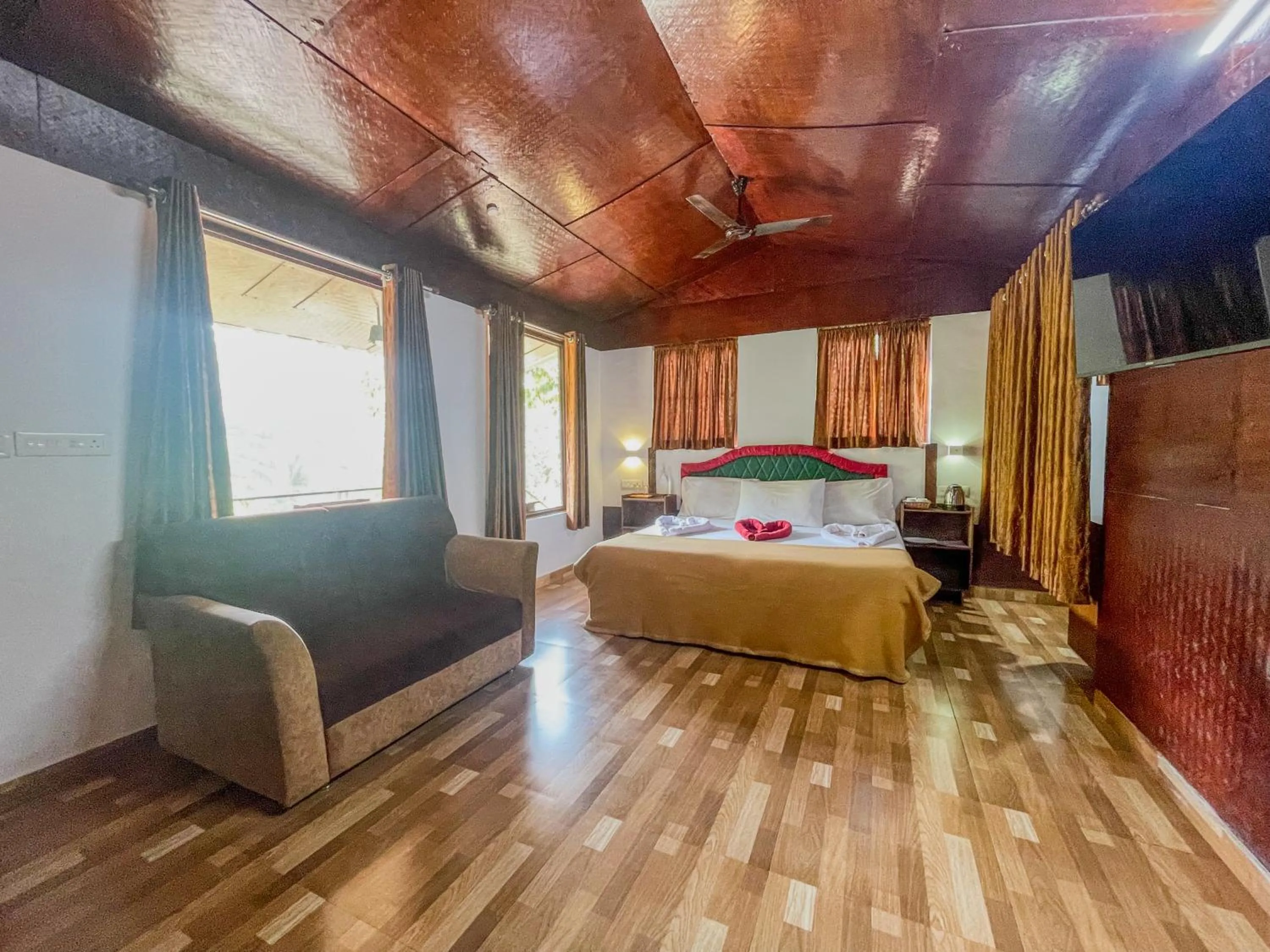 Bed in Snow Hills Nature Resort, Thekkady
