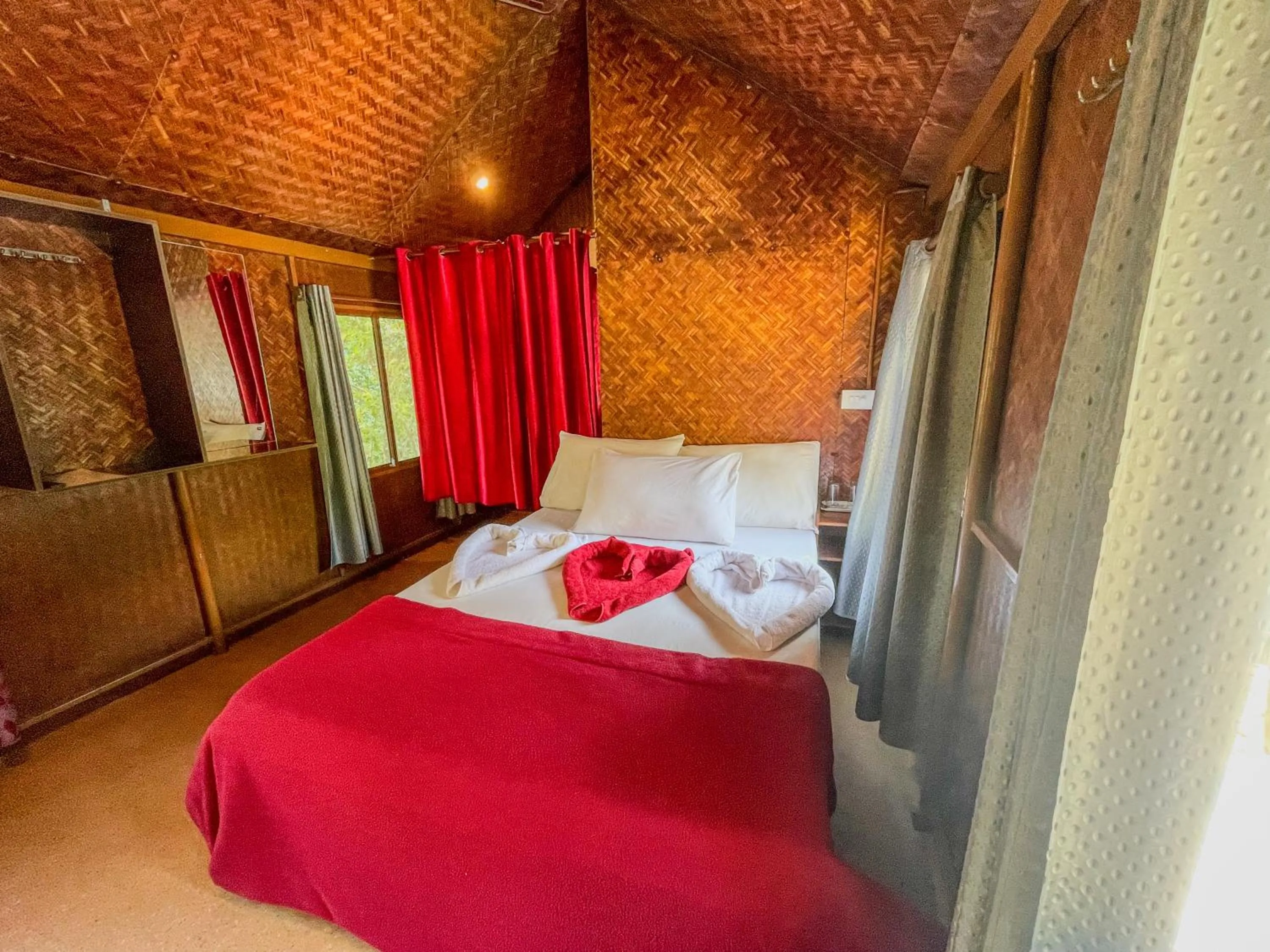 Bed in Snow Hills Nature Resort, Thekkady