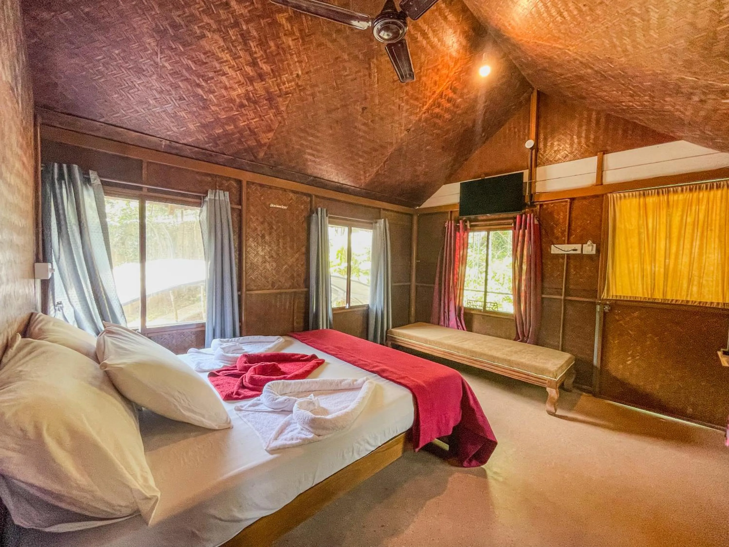 Bed in Snow Hills Nature Resort, Thekkady