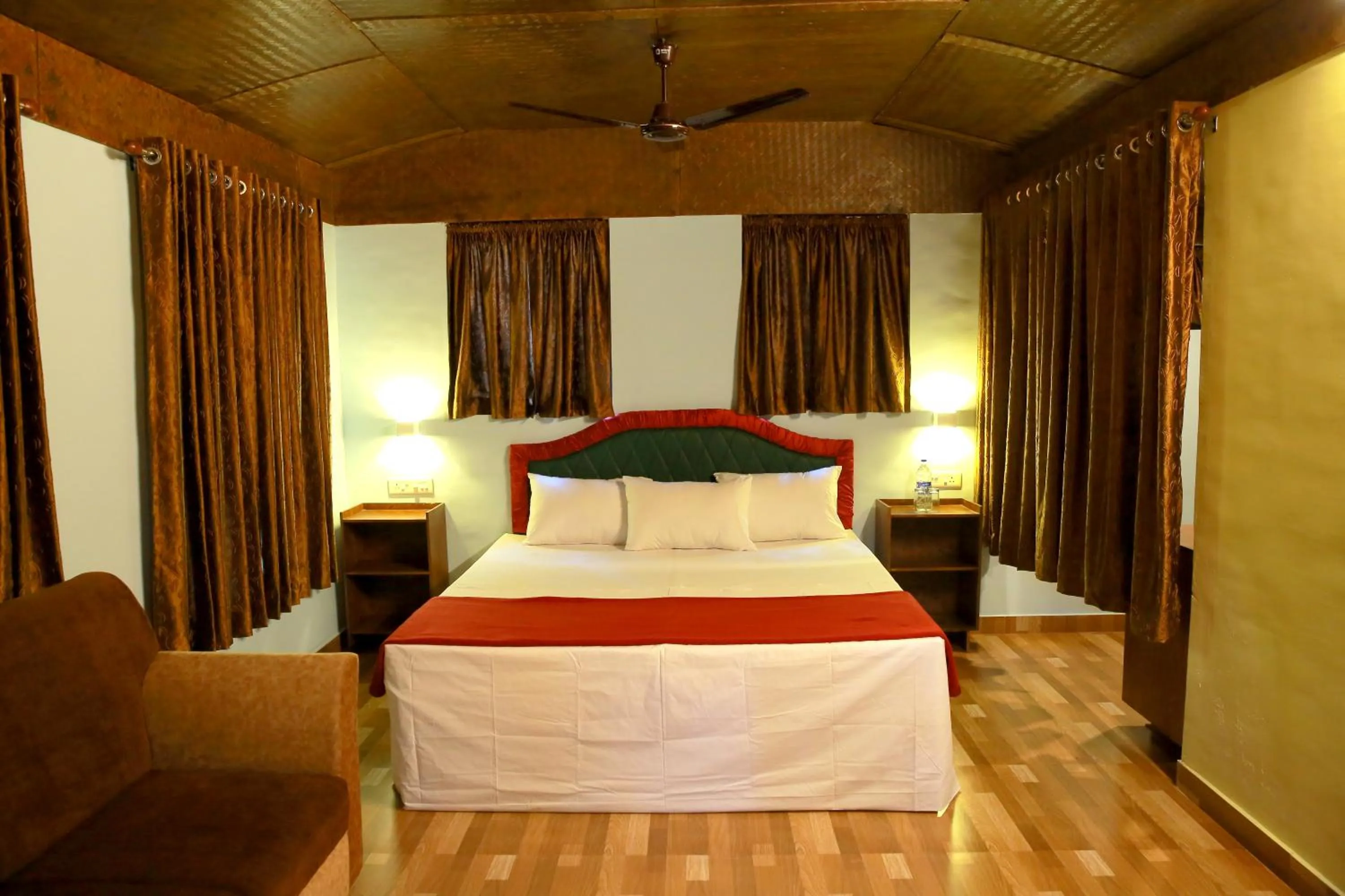 Bedroom, Bed in Snow Hills Nature Resort, Thekkady