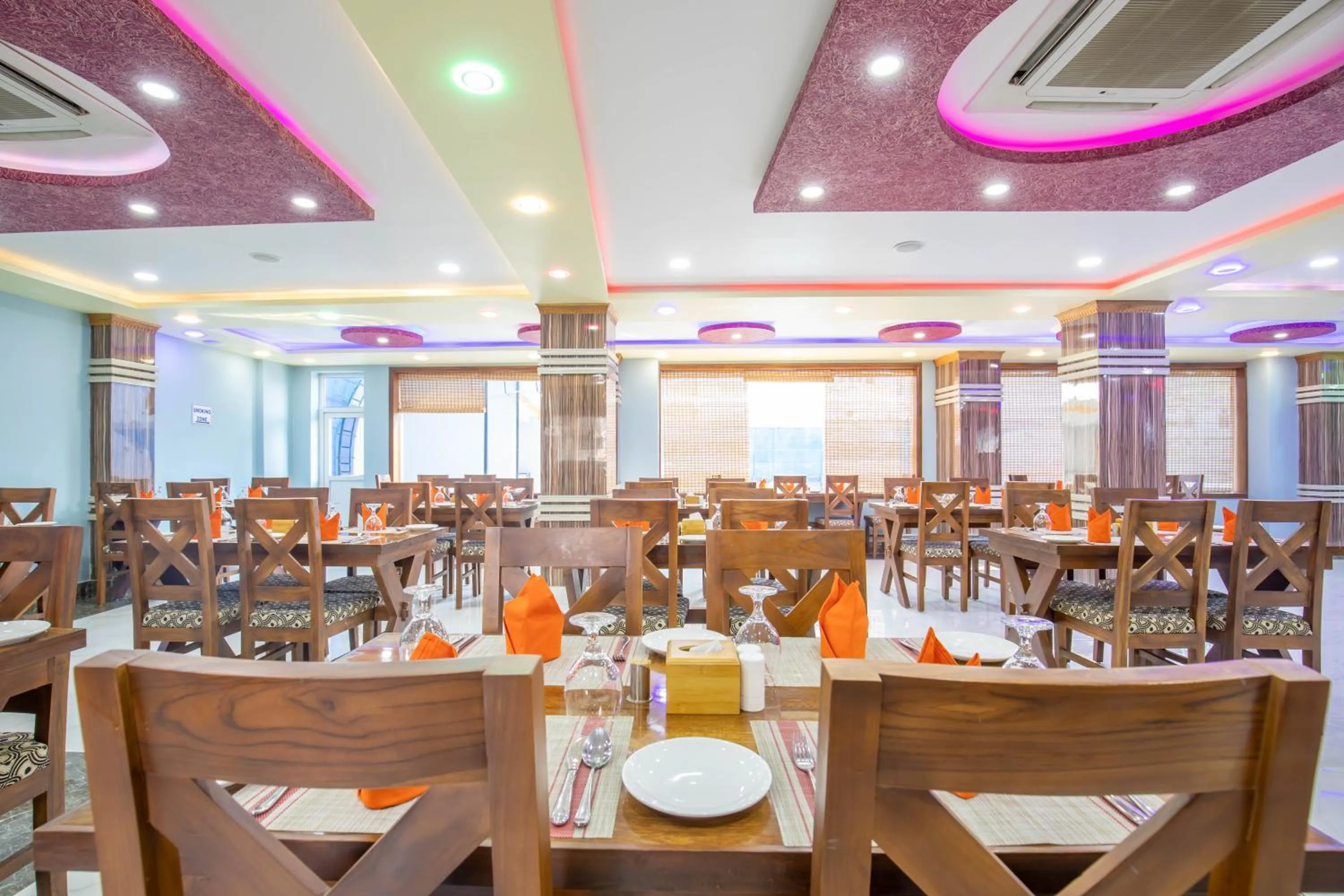 Restaurant/places to eat in Siddhartha Hotel Grand City