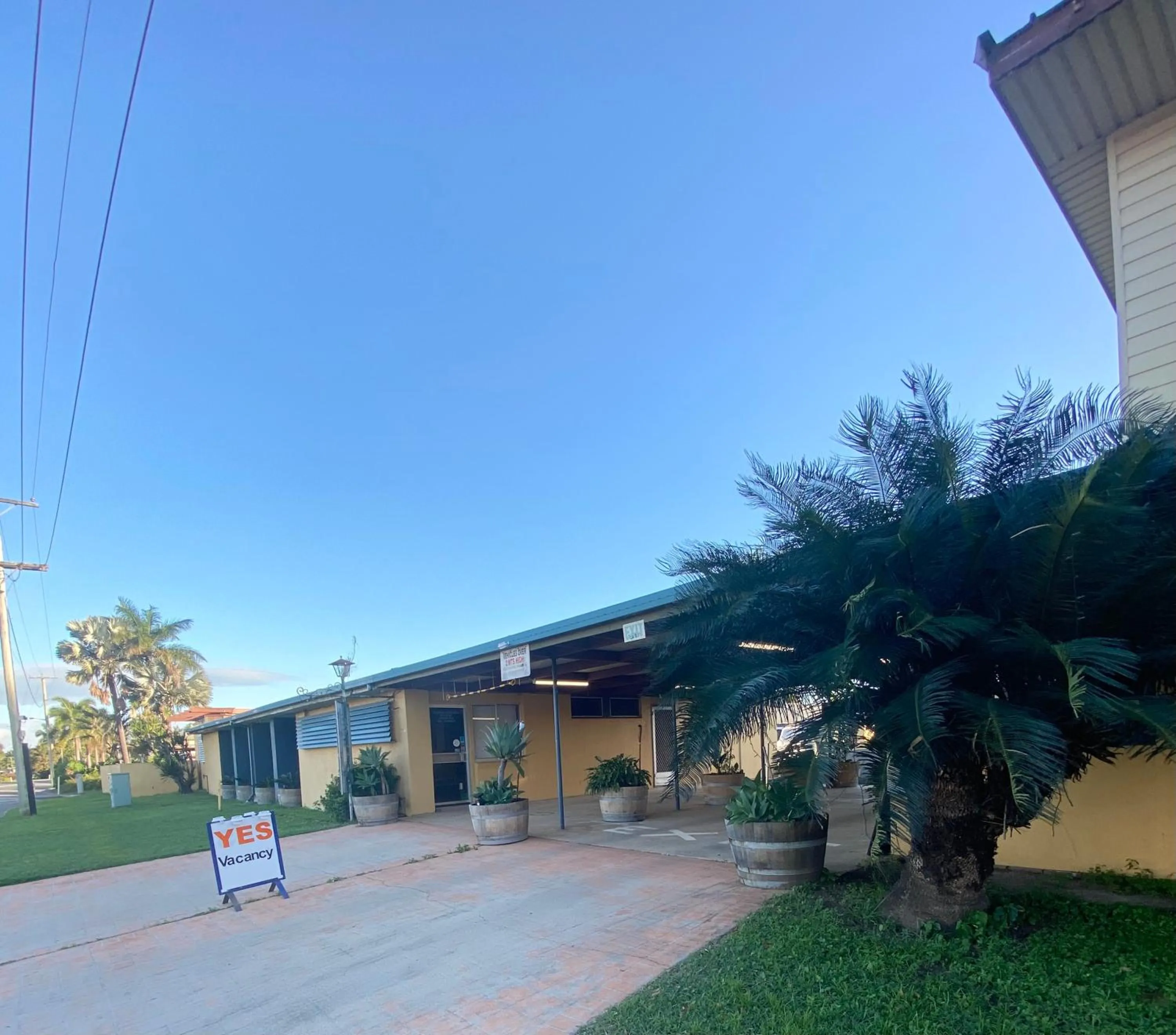 Property building in PROSERPINE MOTOR LODGE