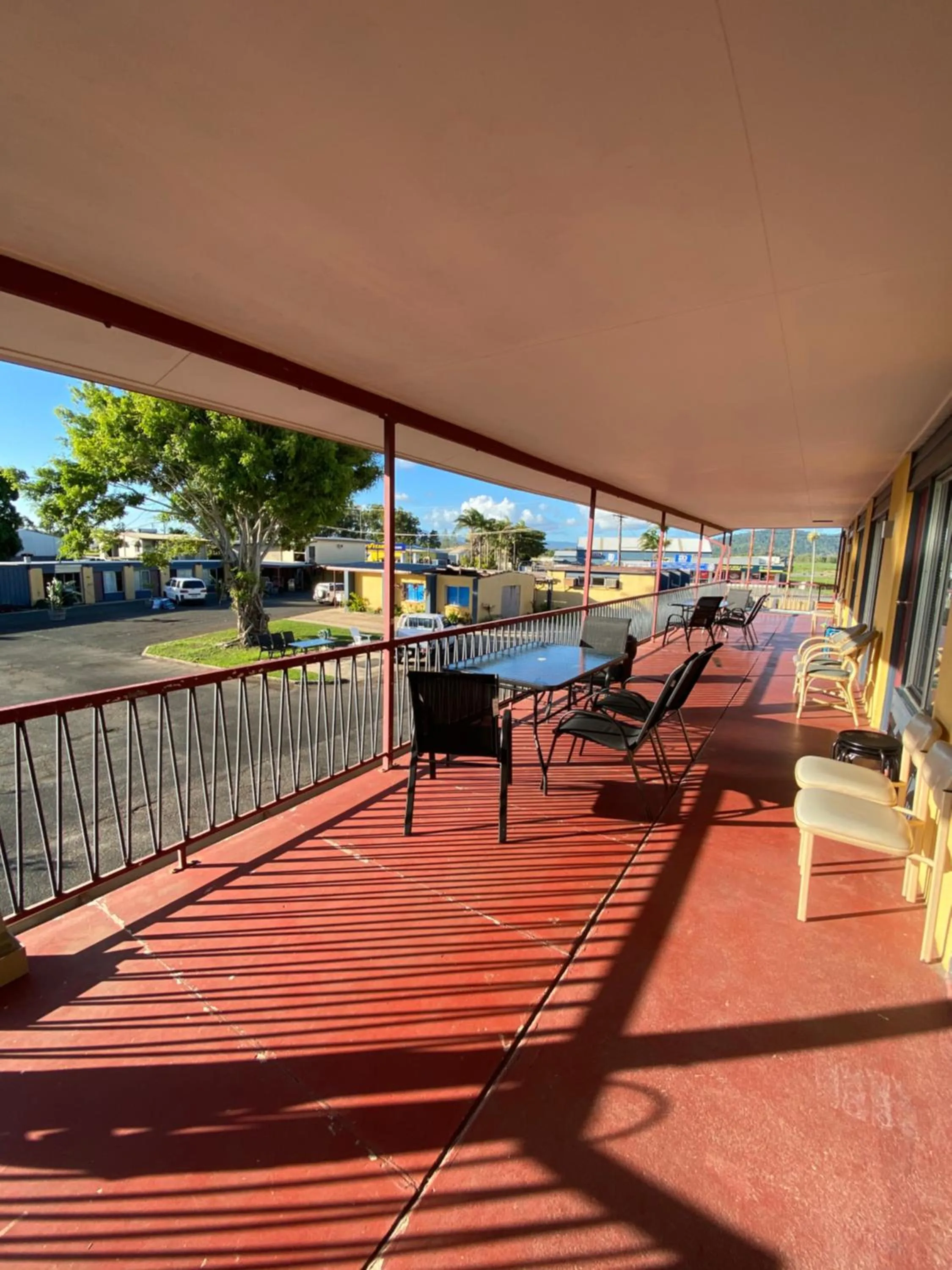 Seating area in PROSERPINE MOTOR LODGE