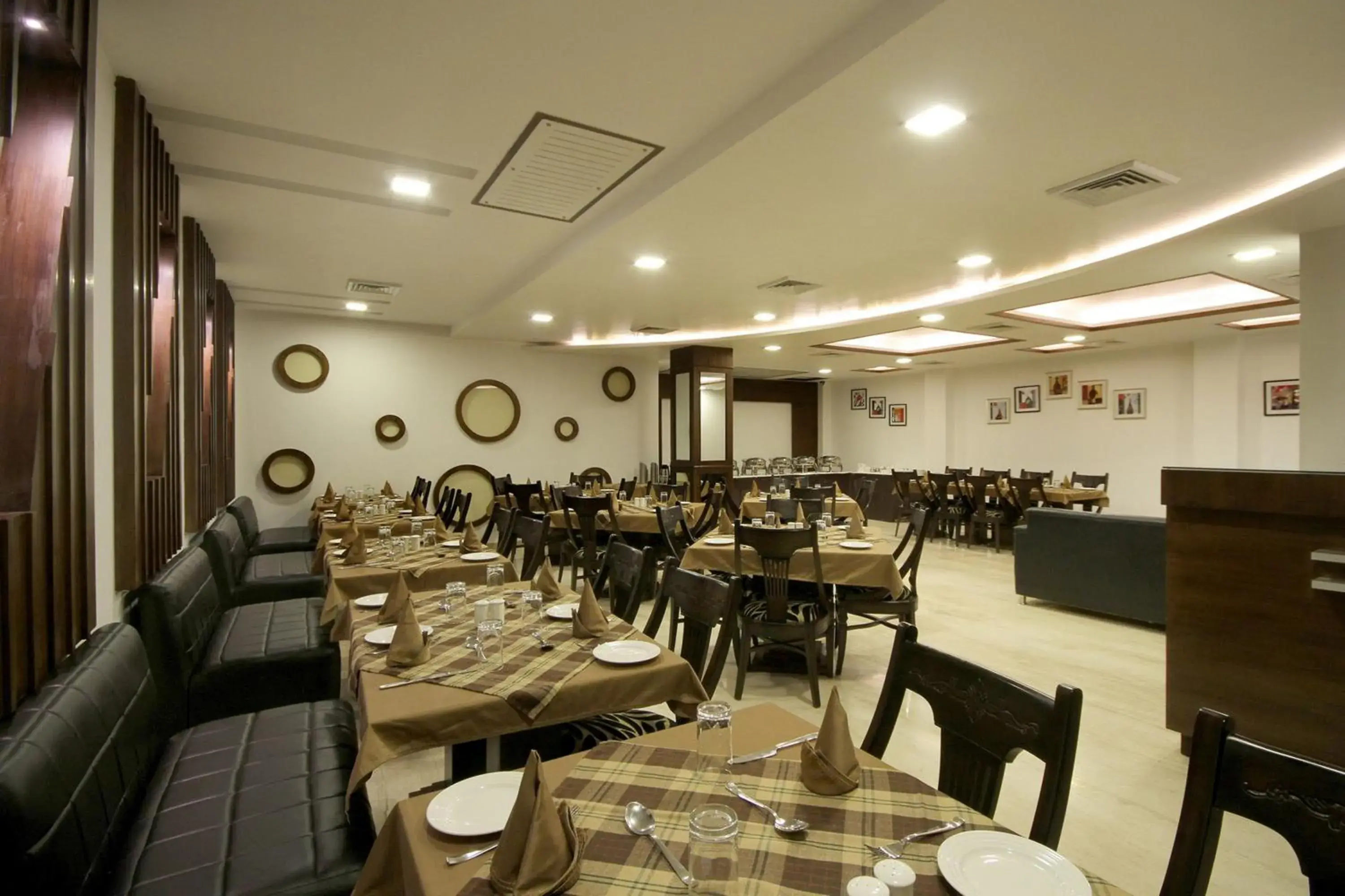 Restaurant/places to eat in Best Western Swing High Katra Restaurant/places to eat in Best Western Swing High Katra