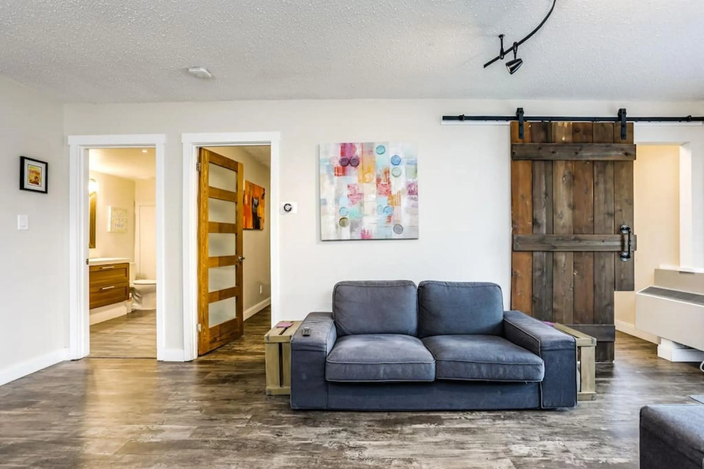 Living room in Cozy Collingwood Retreat 80204