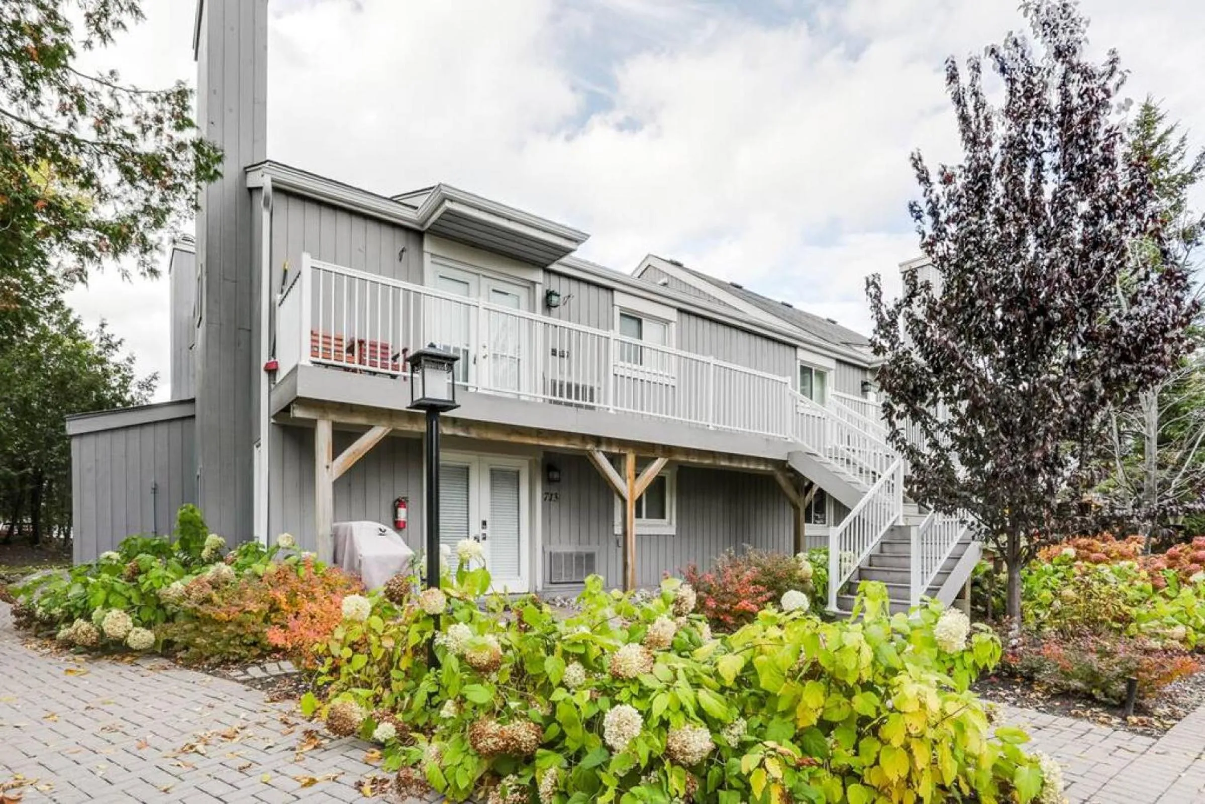 Banquet/Function facilities in Cozy Collingwood Retreat 80204