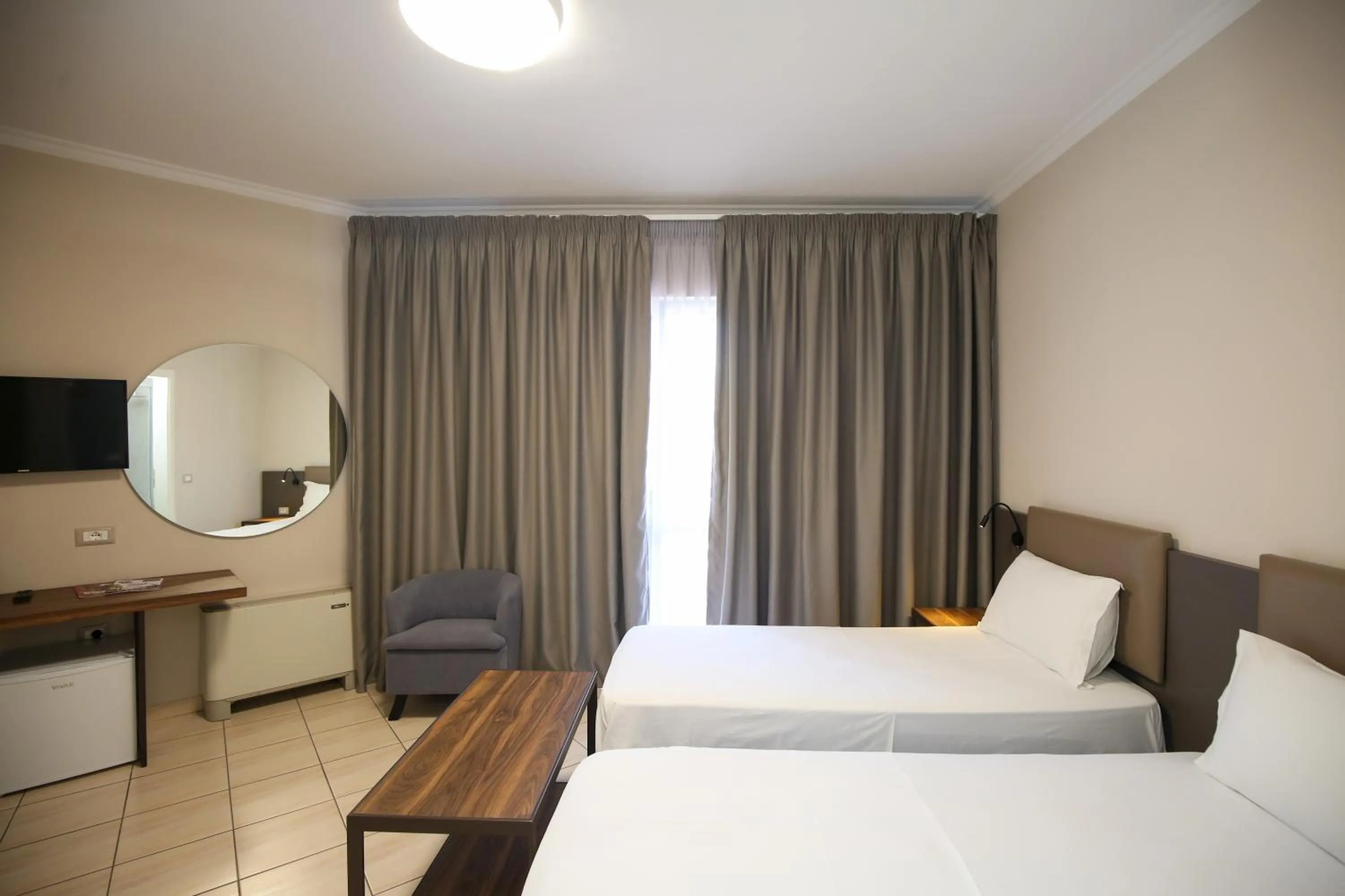 Bed in Regina Garden Vlore