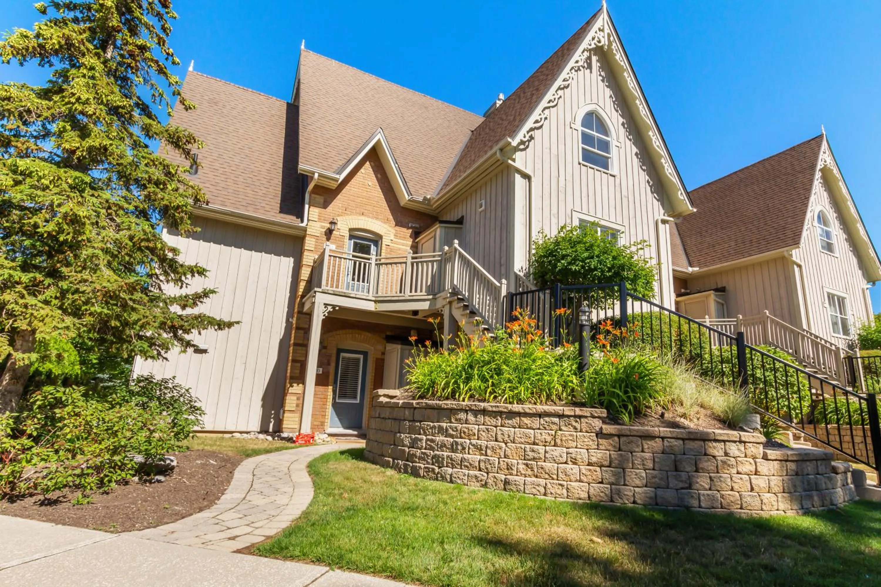 Blue Mountain 3 bedroom Dream Chalet 81590