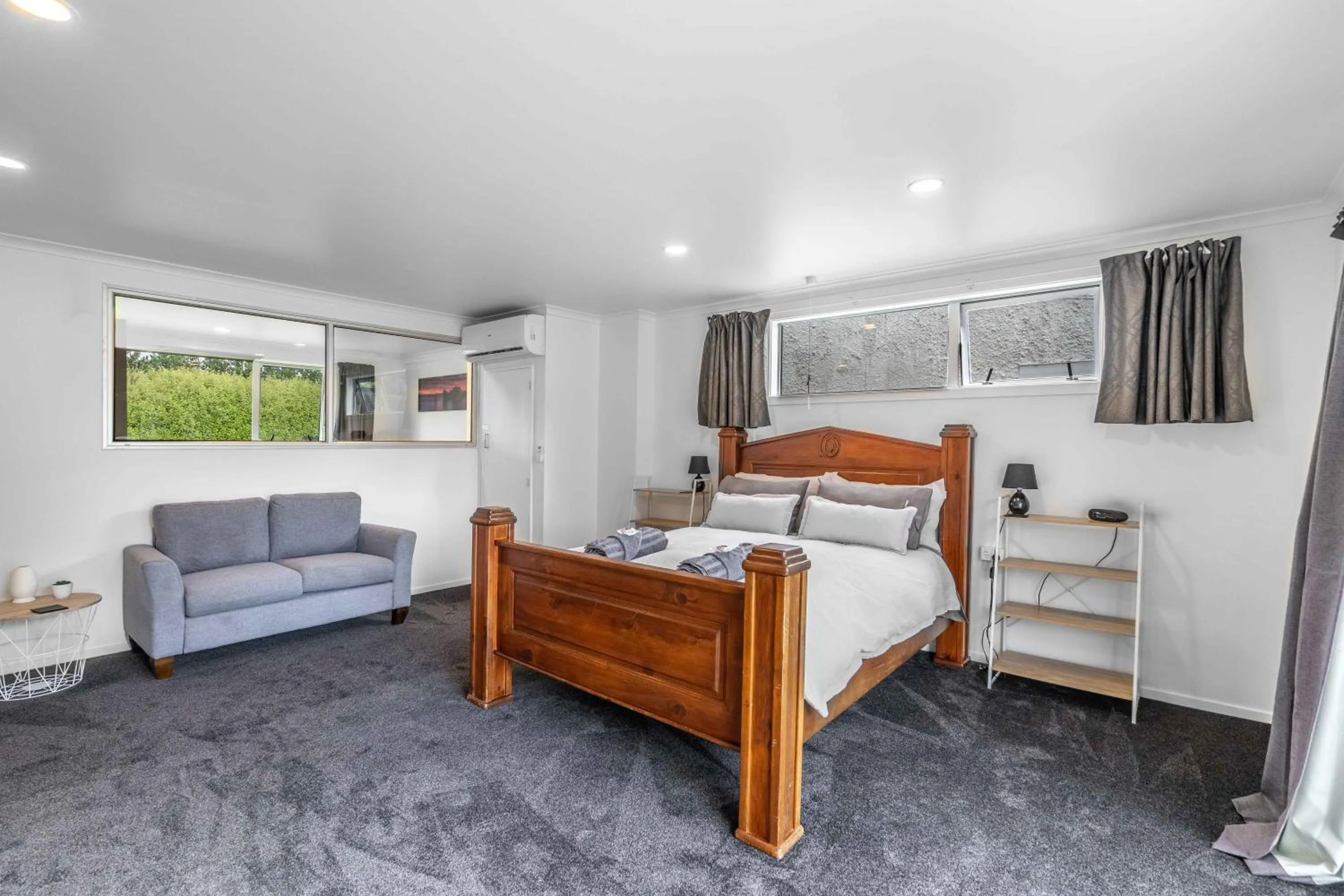 Bed in Nine Acres
