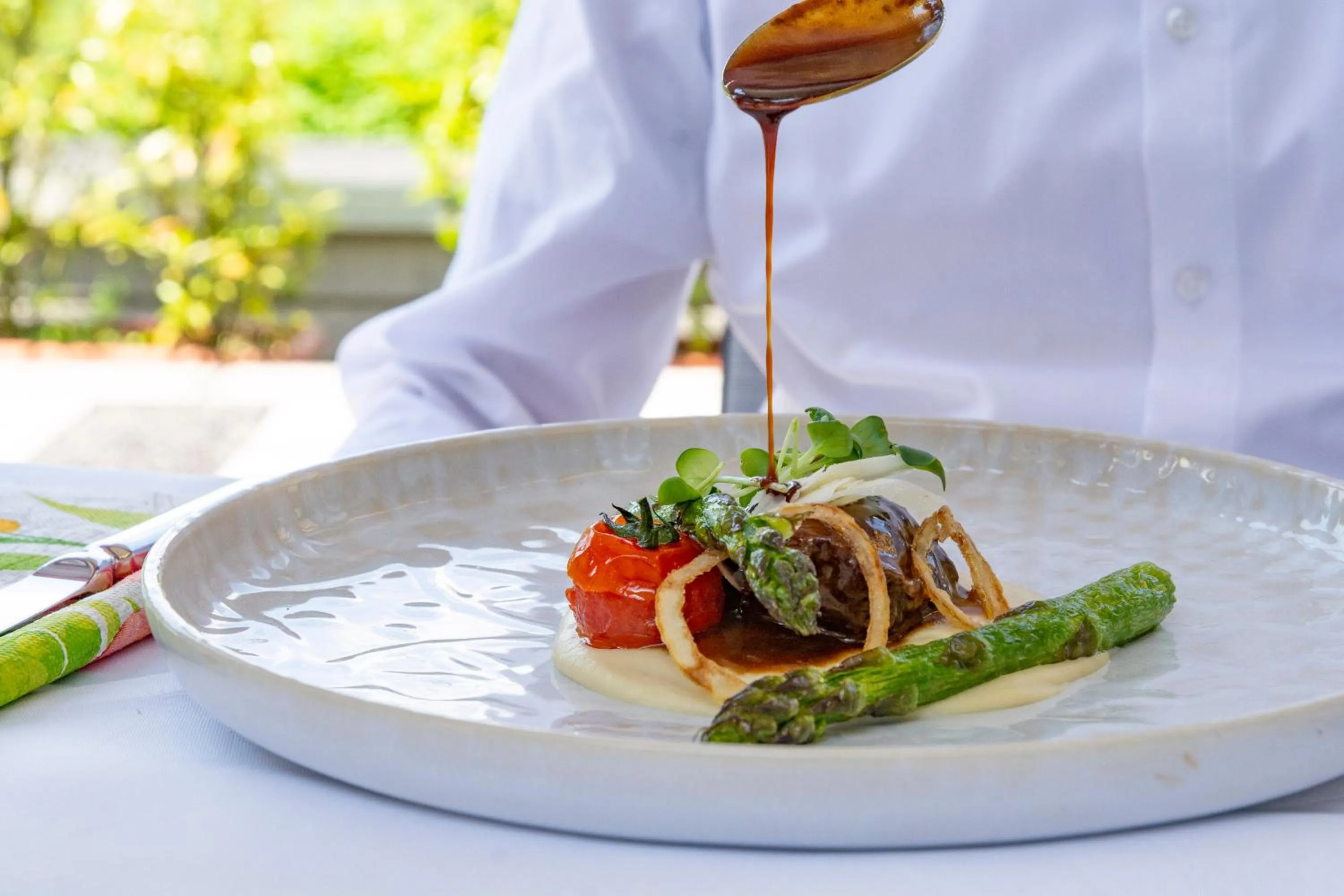 Restaurant/places to eat in Trans World Hotel Donauwelle