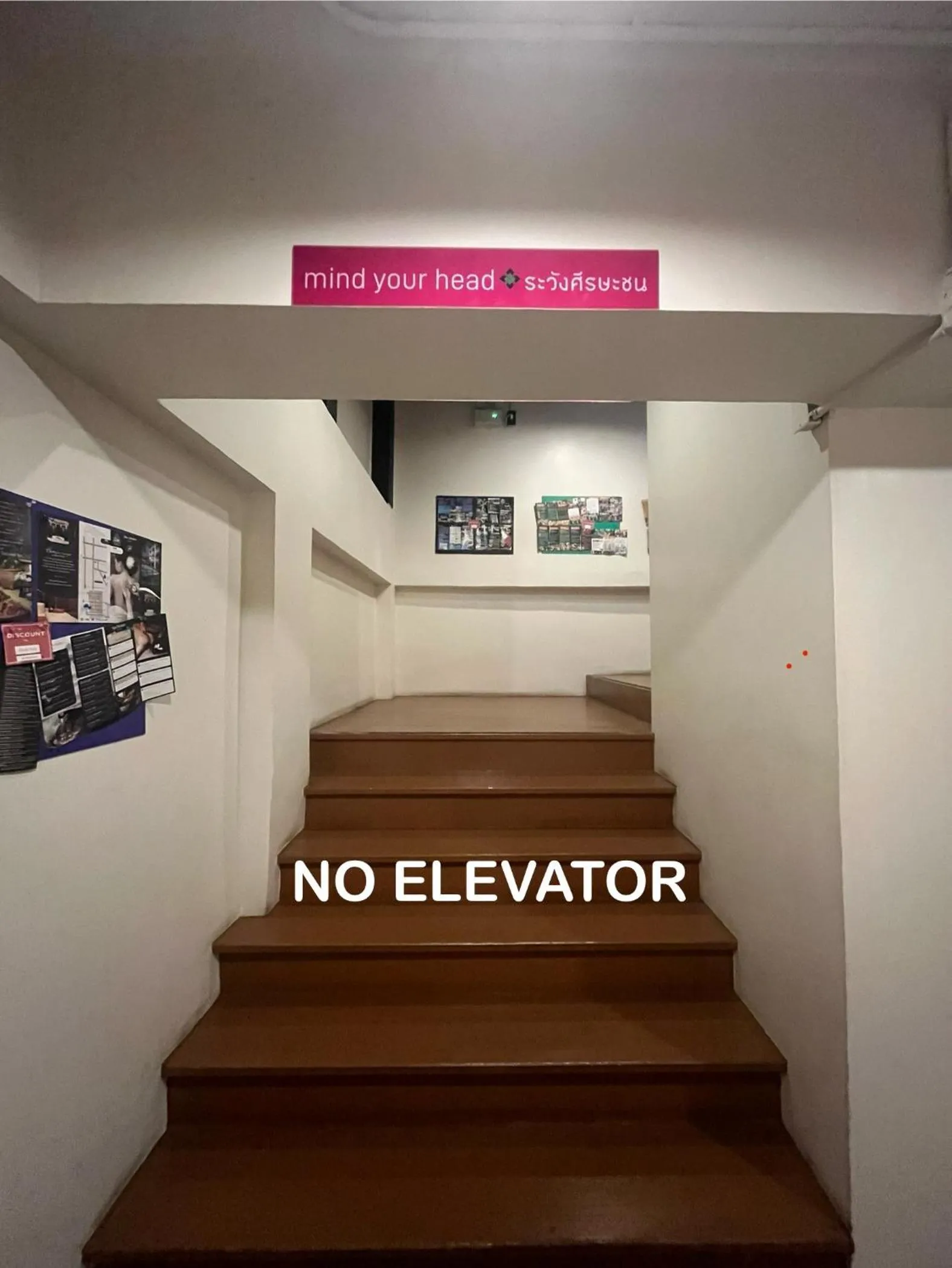 Text overlay in B Innspire Hotel