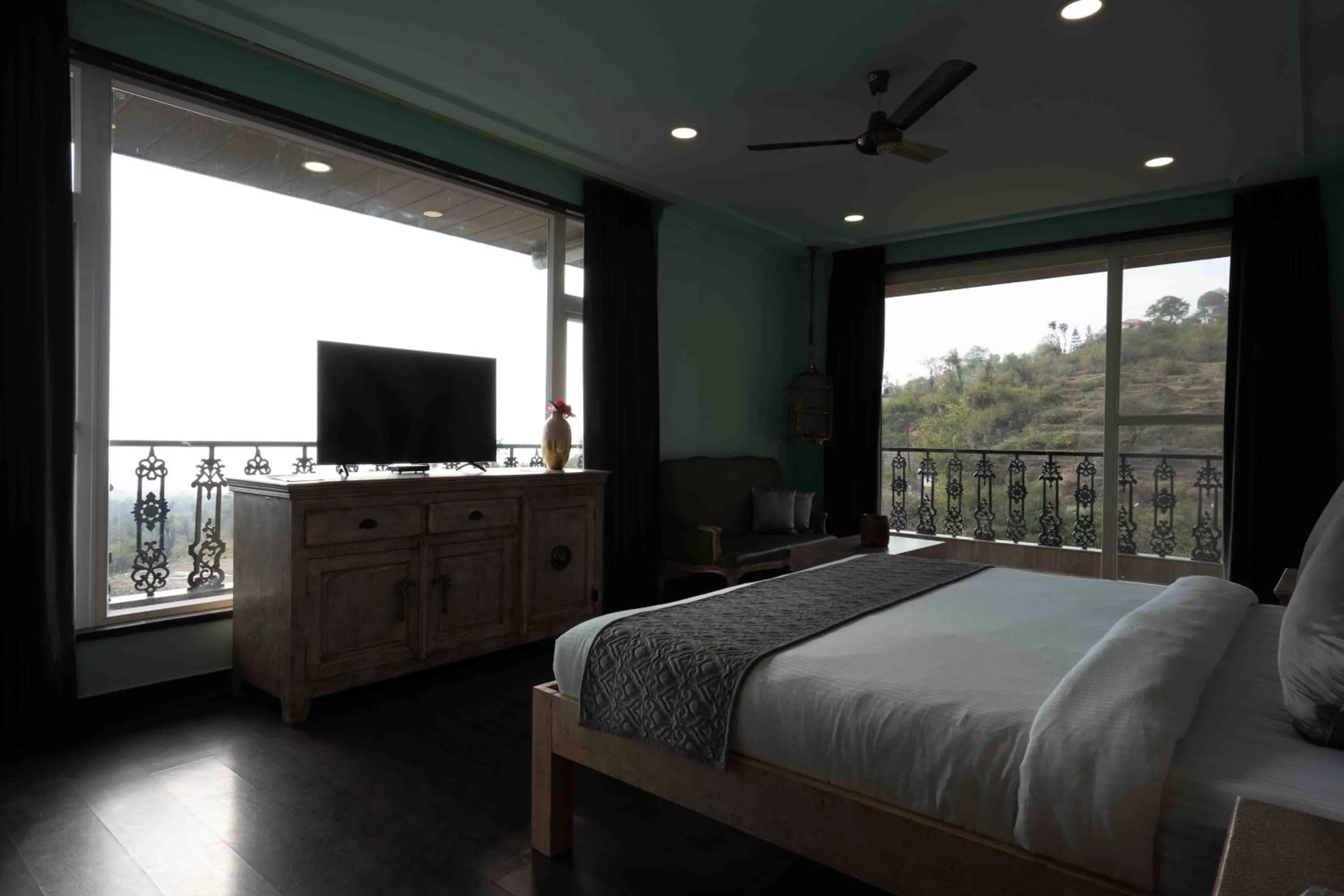 TV and multimedia, Bed in The Atman Dharamshala by Leisure Hotels