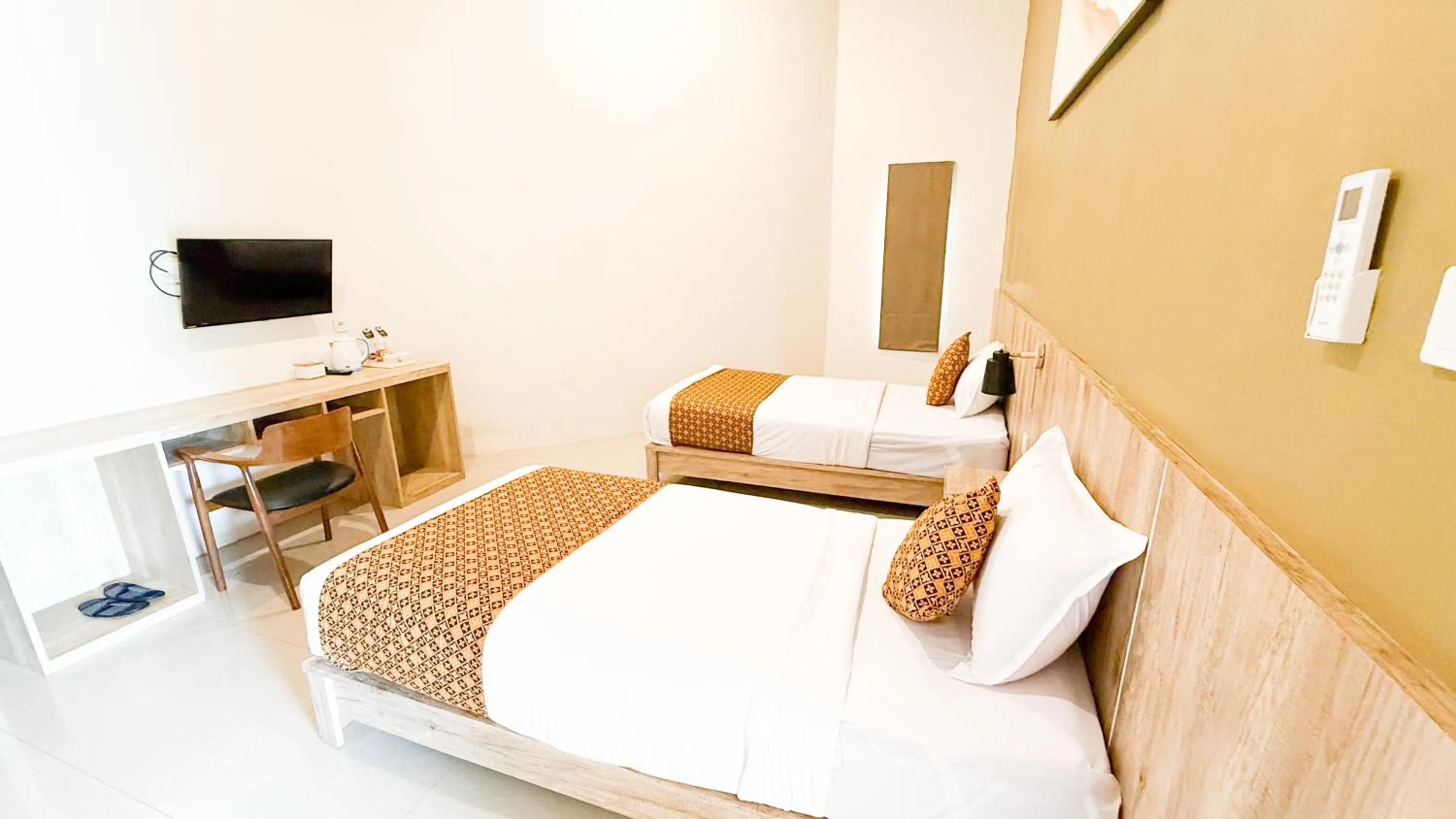 Bed in Artha Cottages