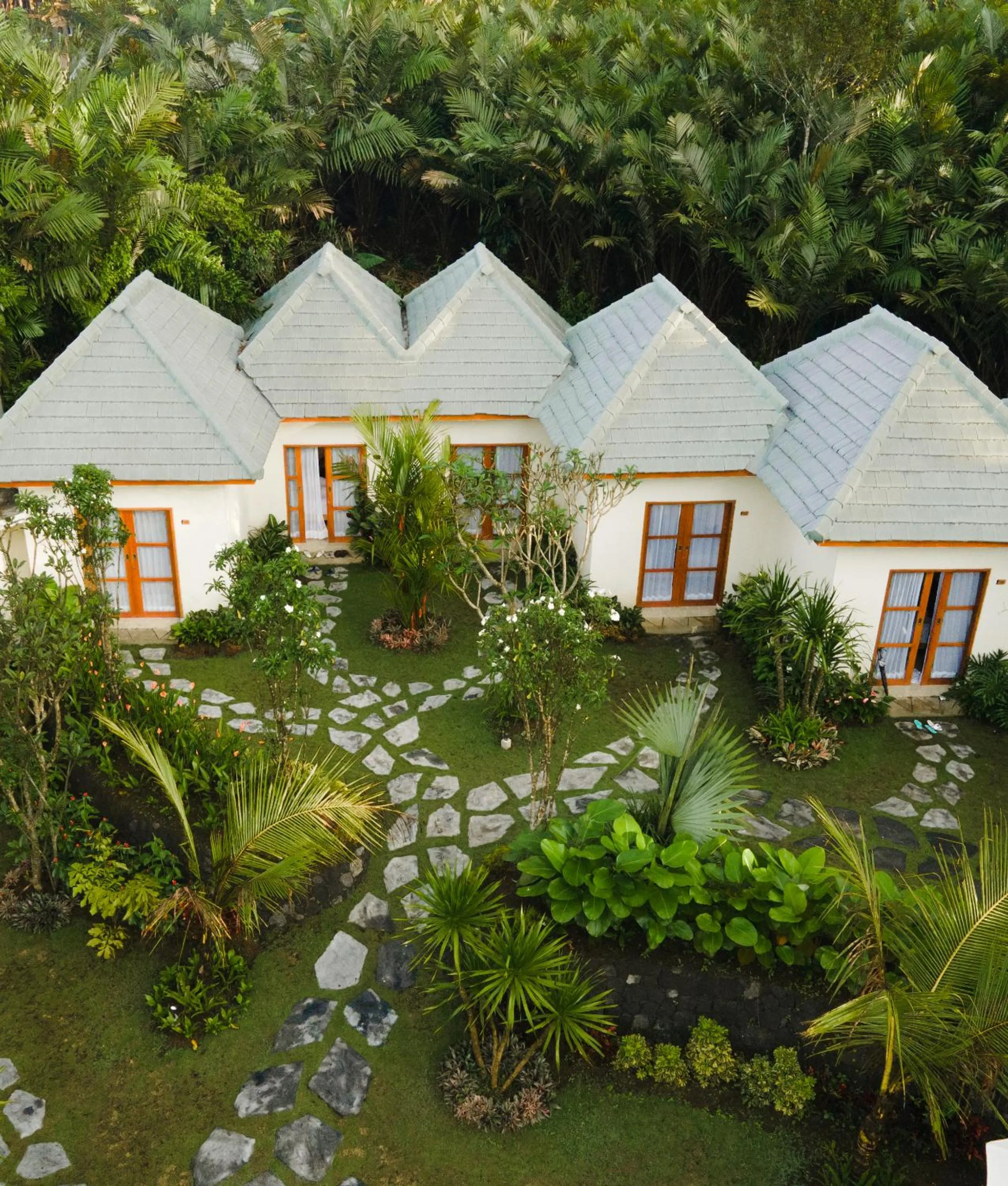 Property building in Artha Cottages