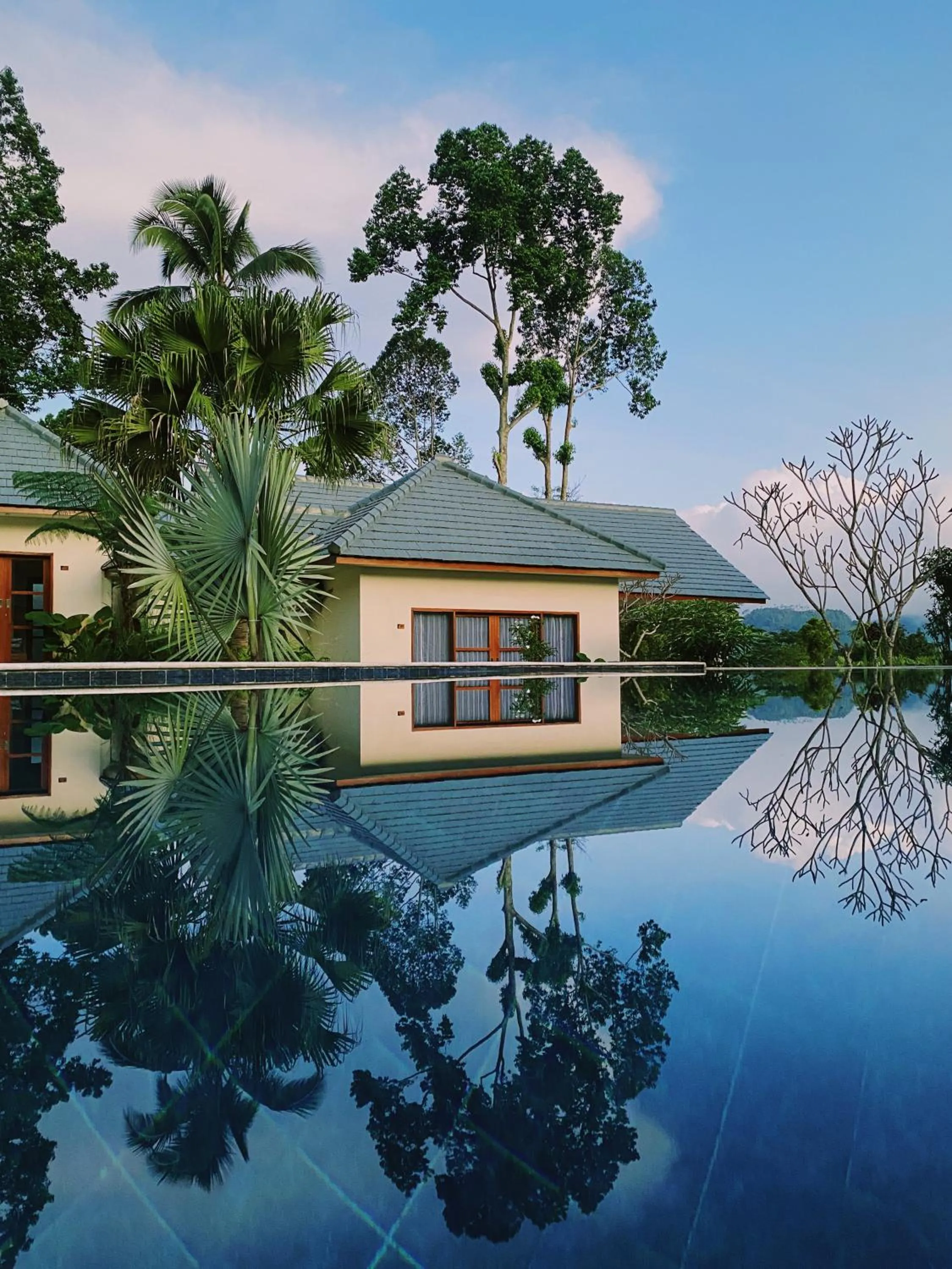 Property building in Artha Cottages