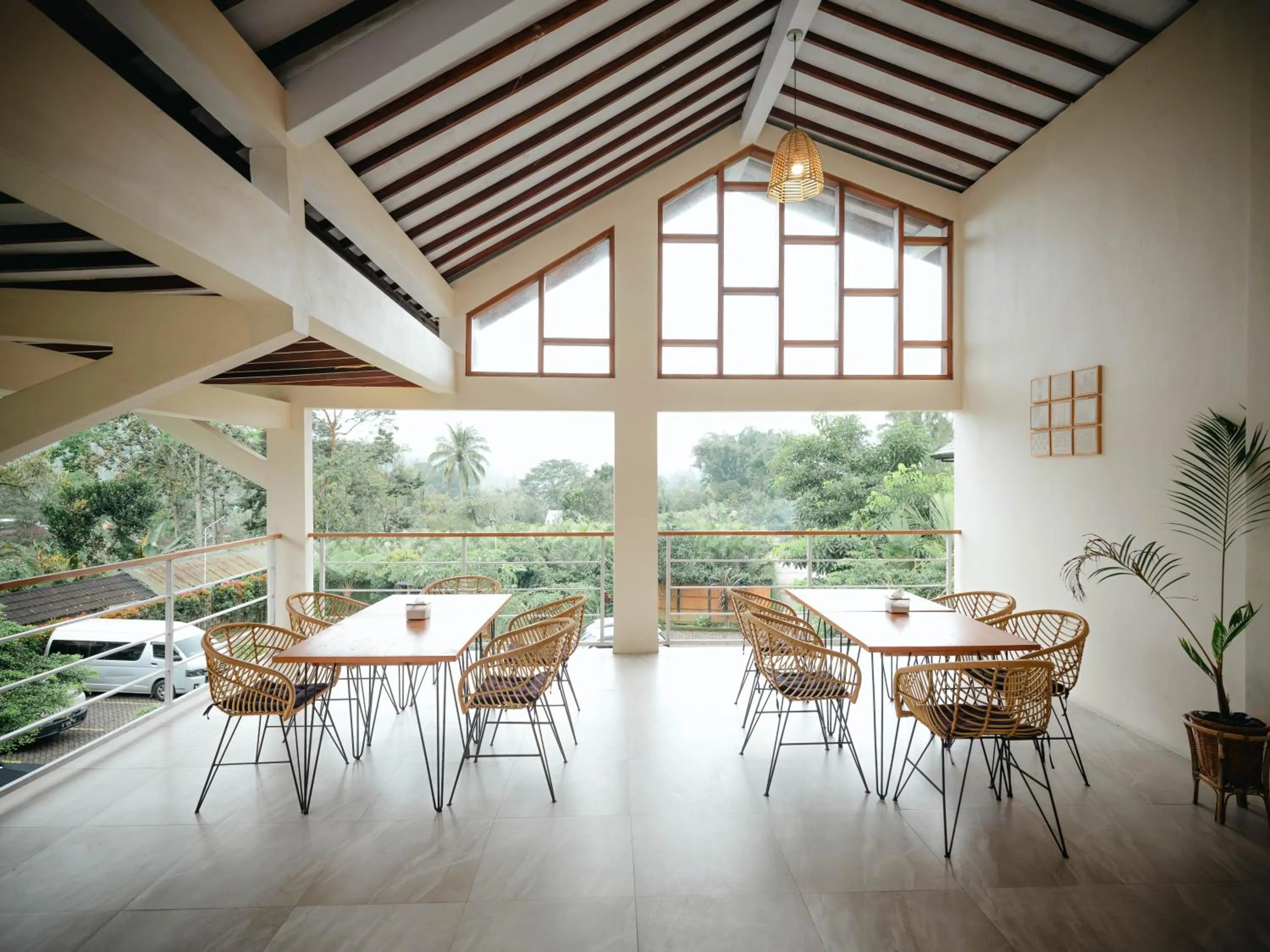 Breakfast in Artha Cottages