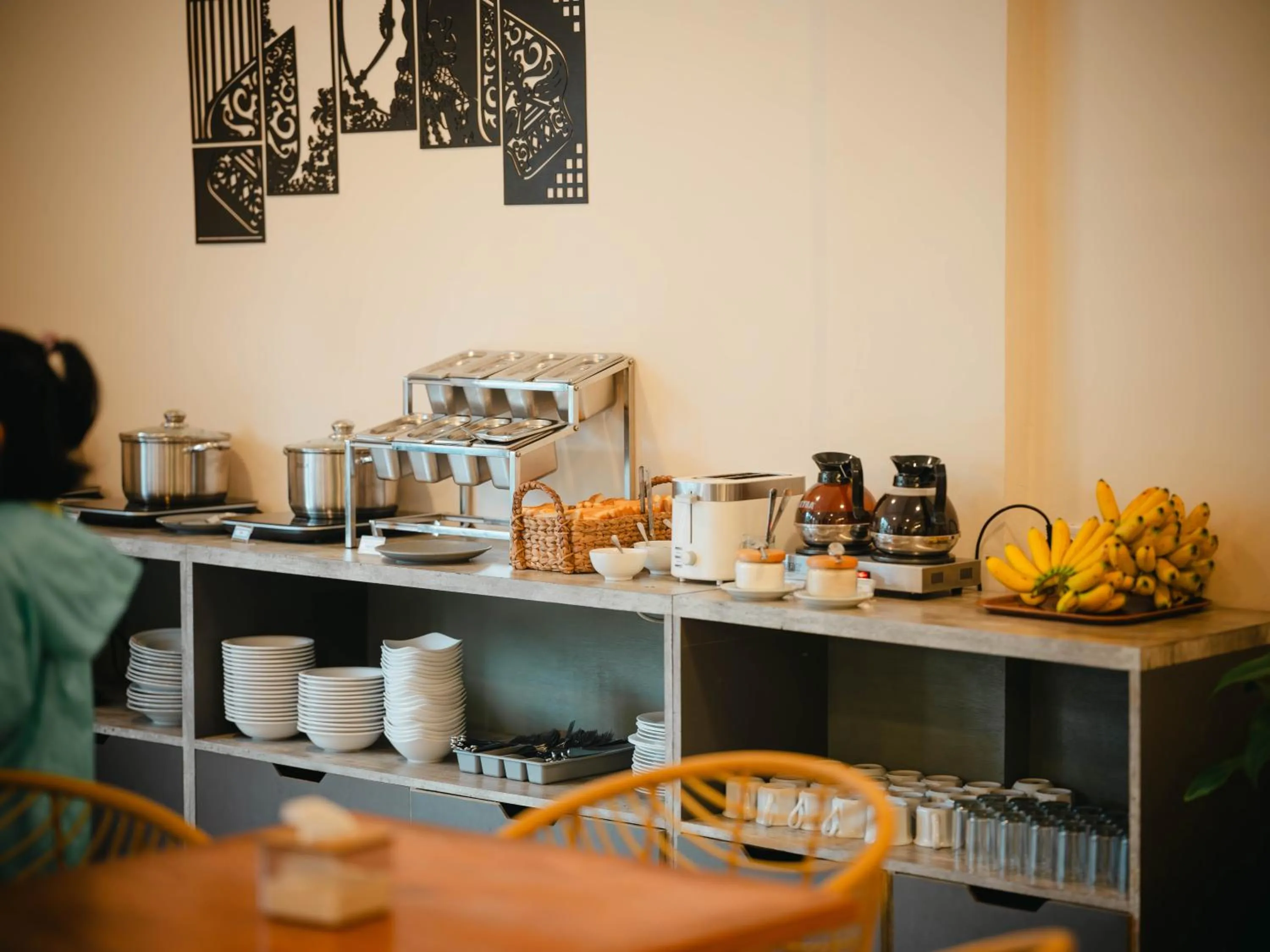 Breakfast in Artha Cottages