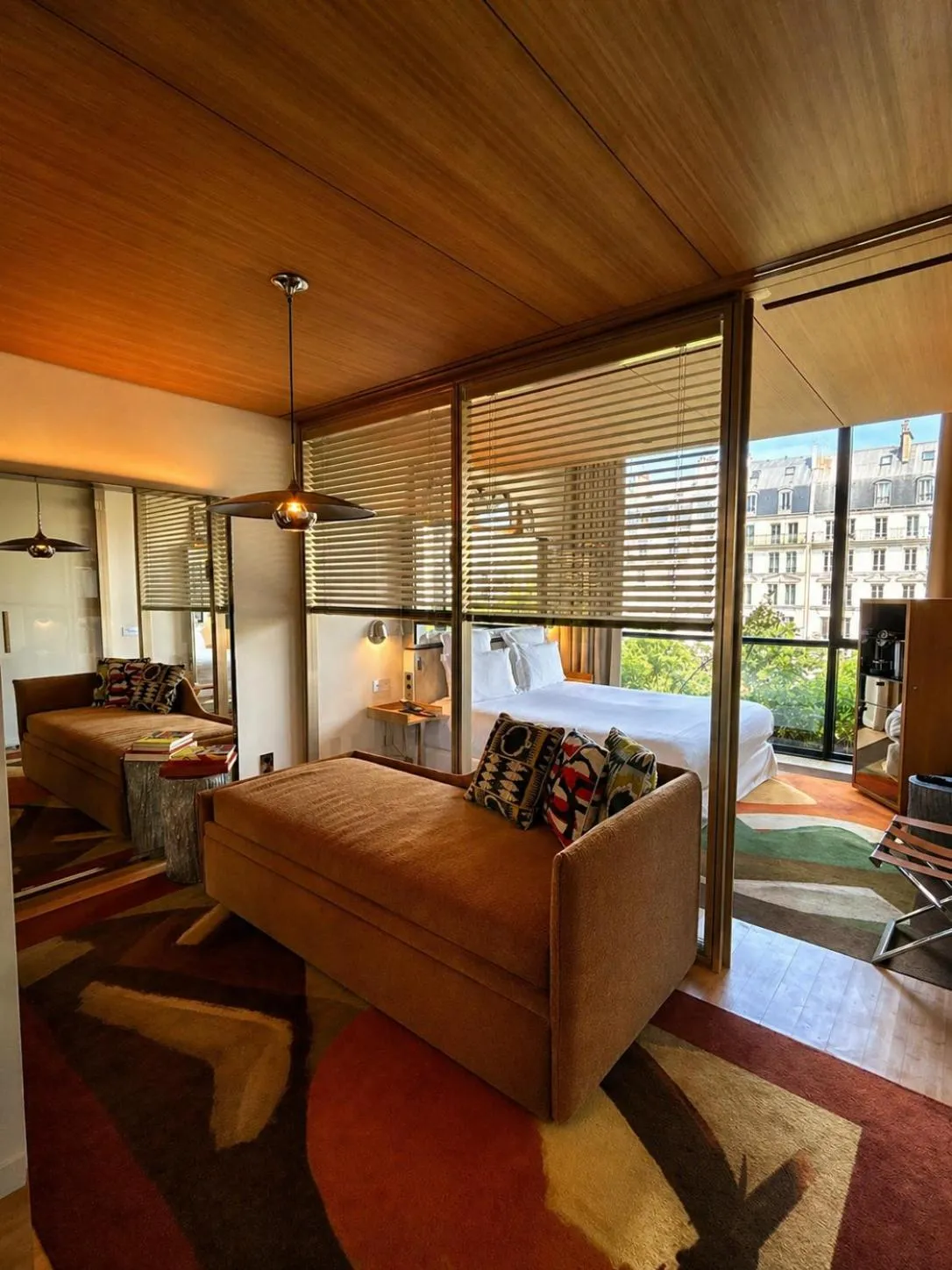 Photo of the whole room in Villa M