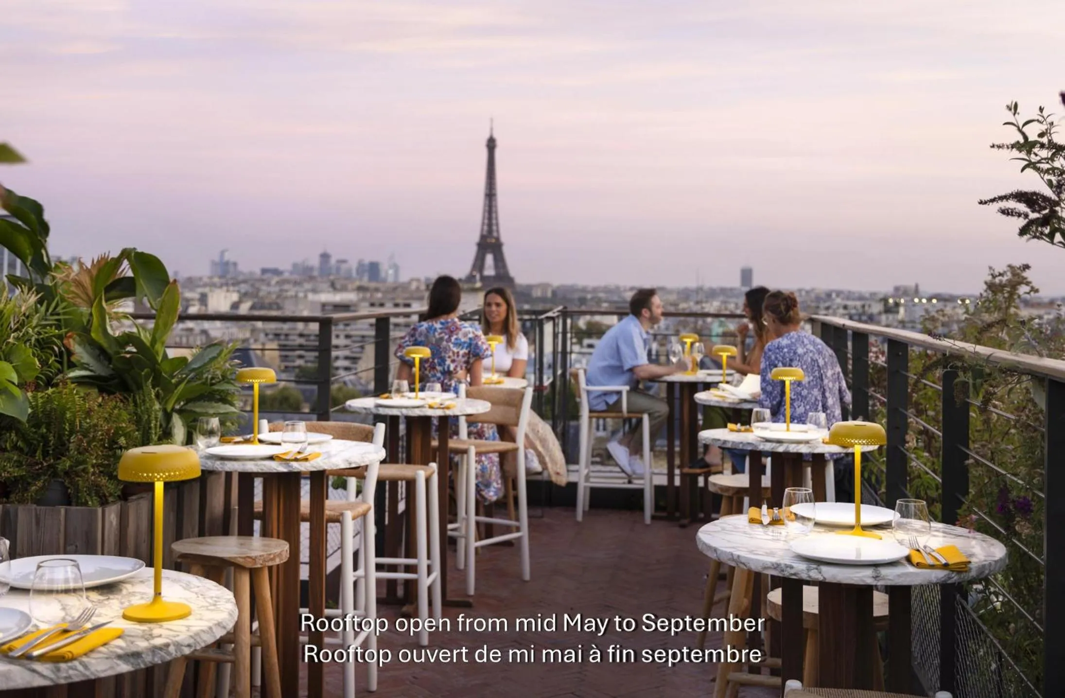 Restaurant/places to eat in Villa M