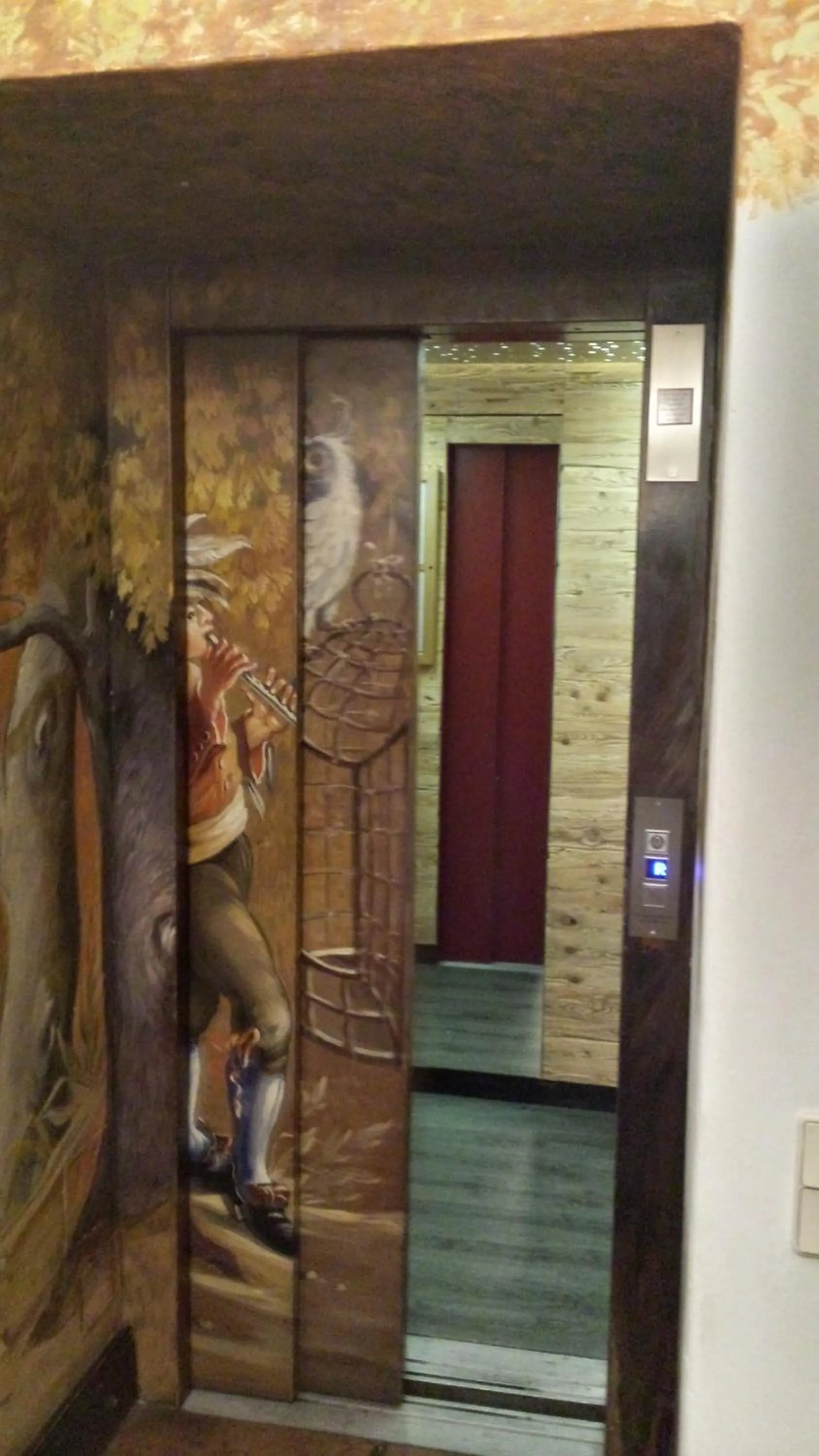 Decorative detail in Altstadt Hotel Stadtkrug