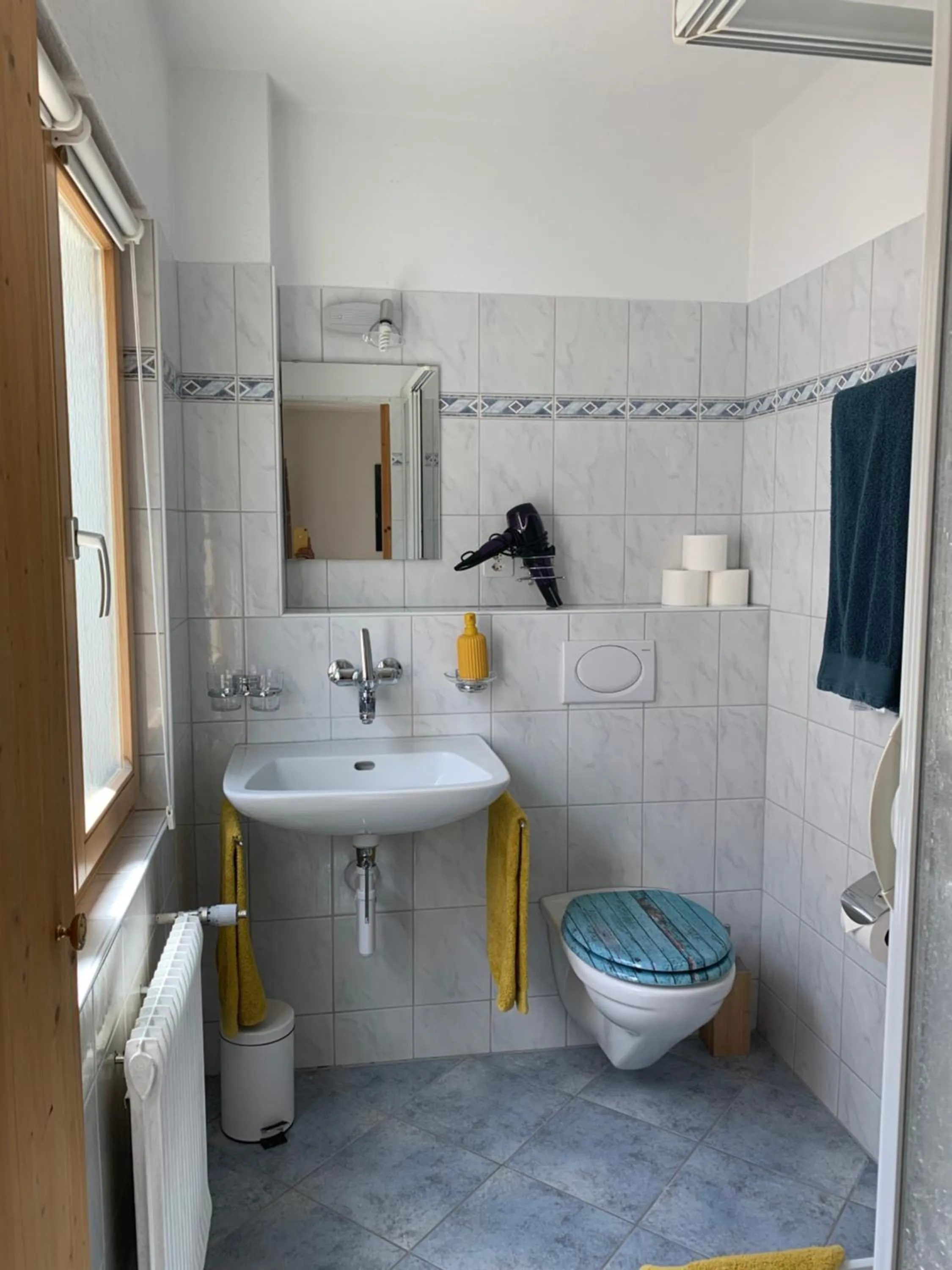 Bathroom in Waldheim Laax Pension