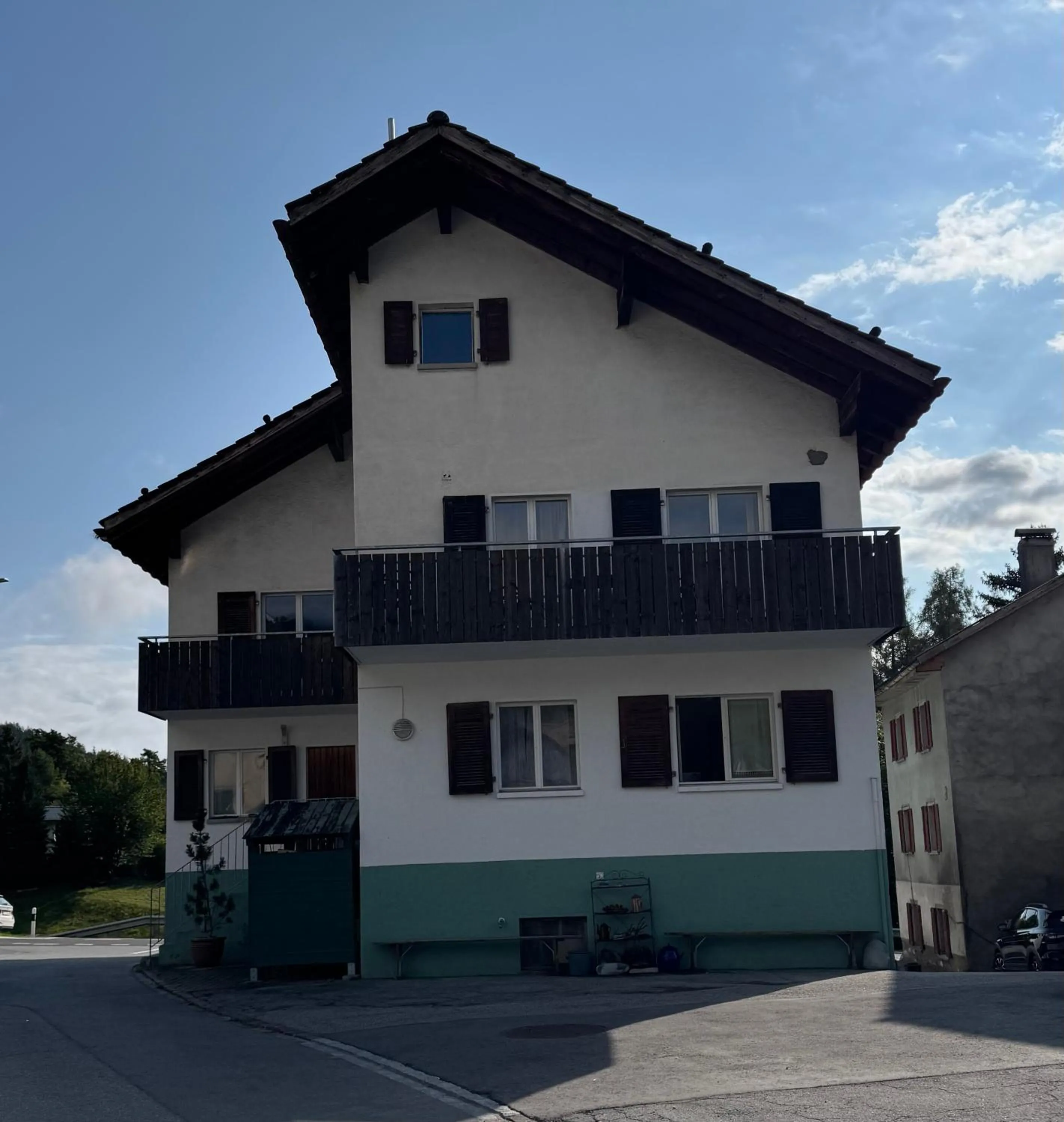 Property building in Waldheim Laax Pension