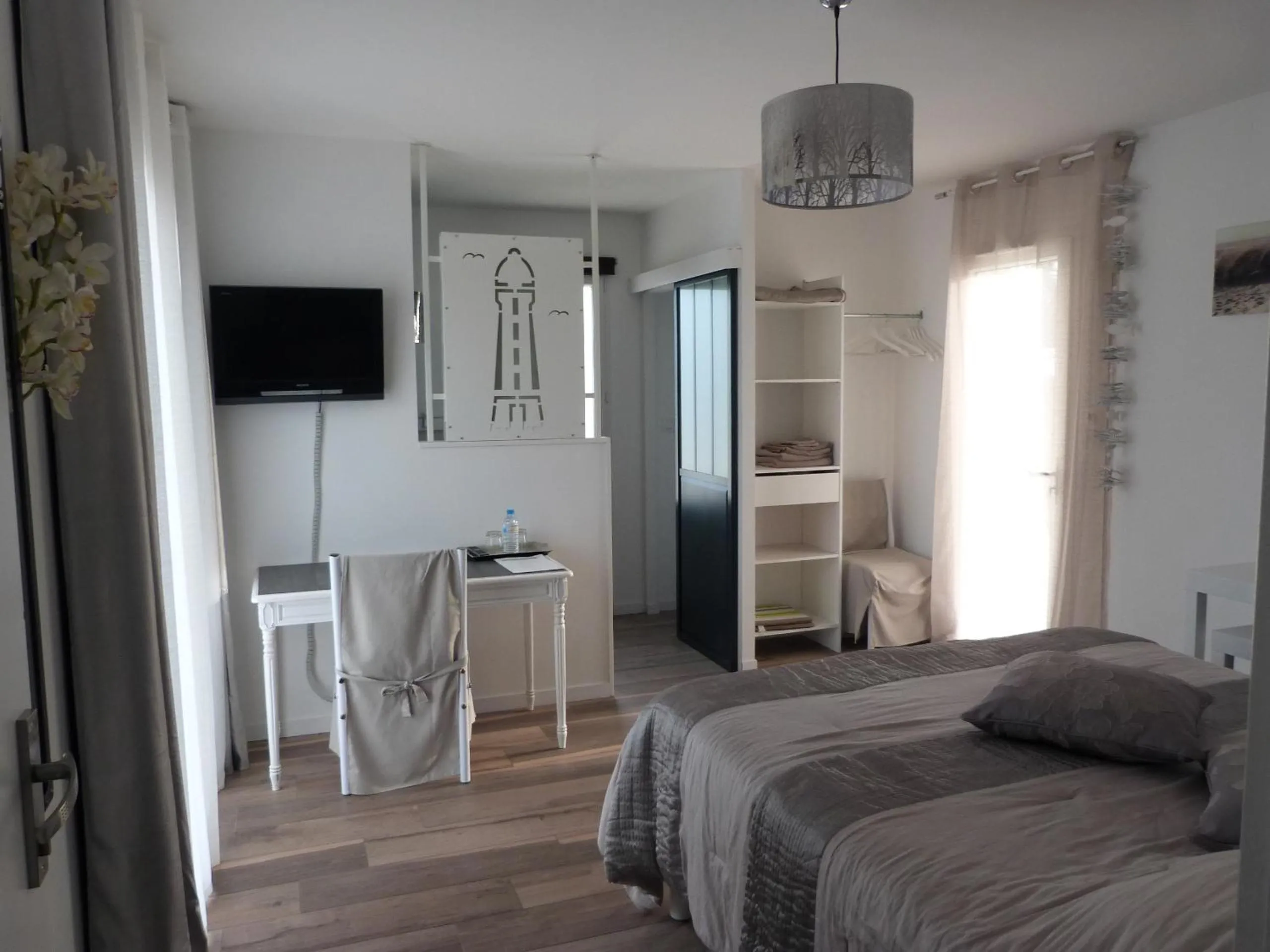 Day in Maison Lucilda