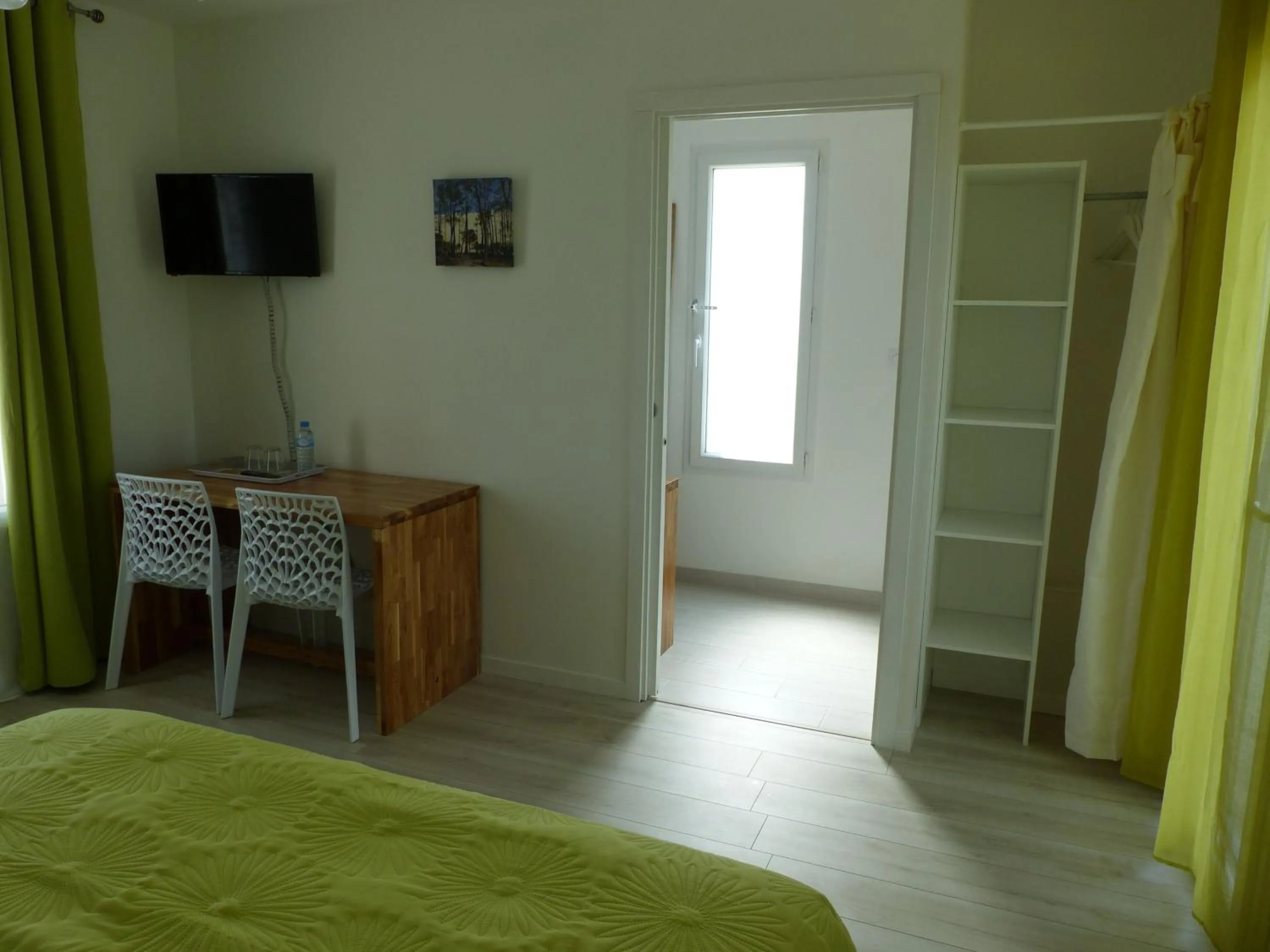 Photo of the whole room in Maison Lucilda