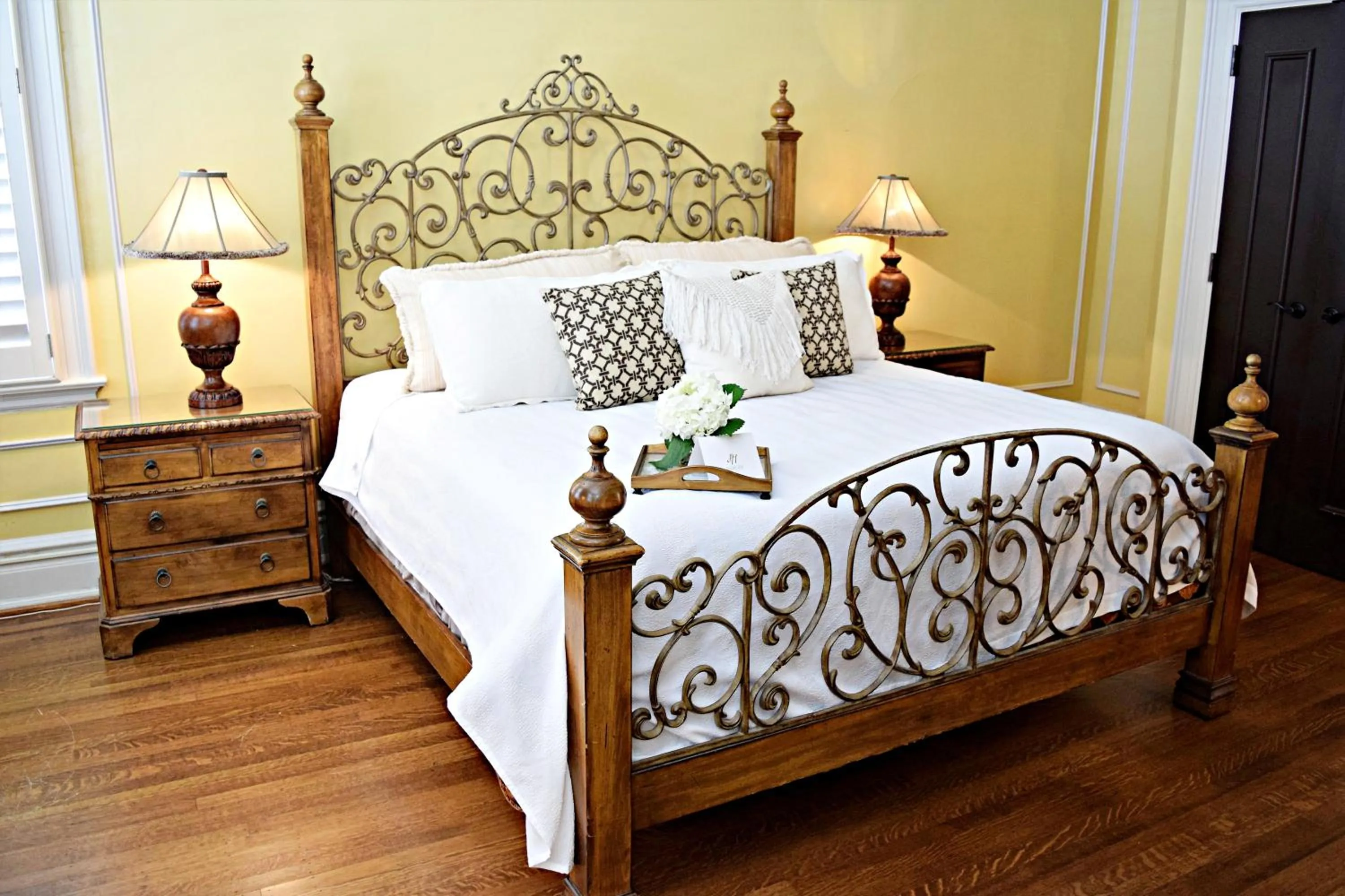 Bedroom, Bed in JH Adams Inn, Trademark Collection by Wyndham