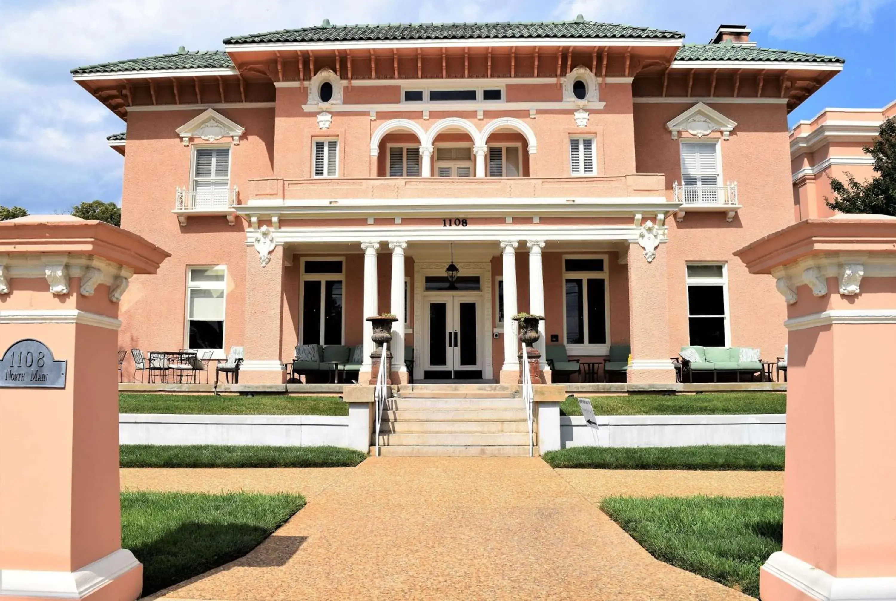 Property building in JH Adams Inn, Trademark Collection by Wyndham Property building in JH Adams Inn, Trademark Collection by Wyndham