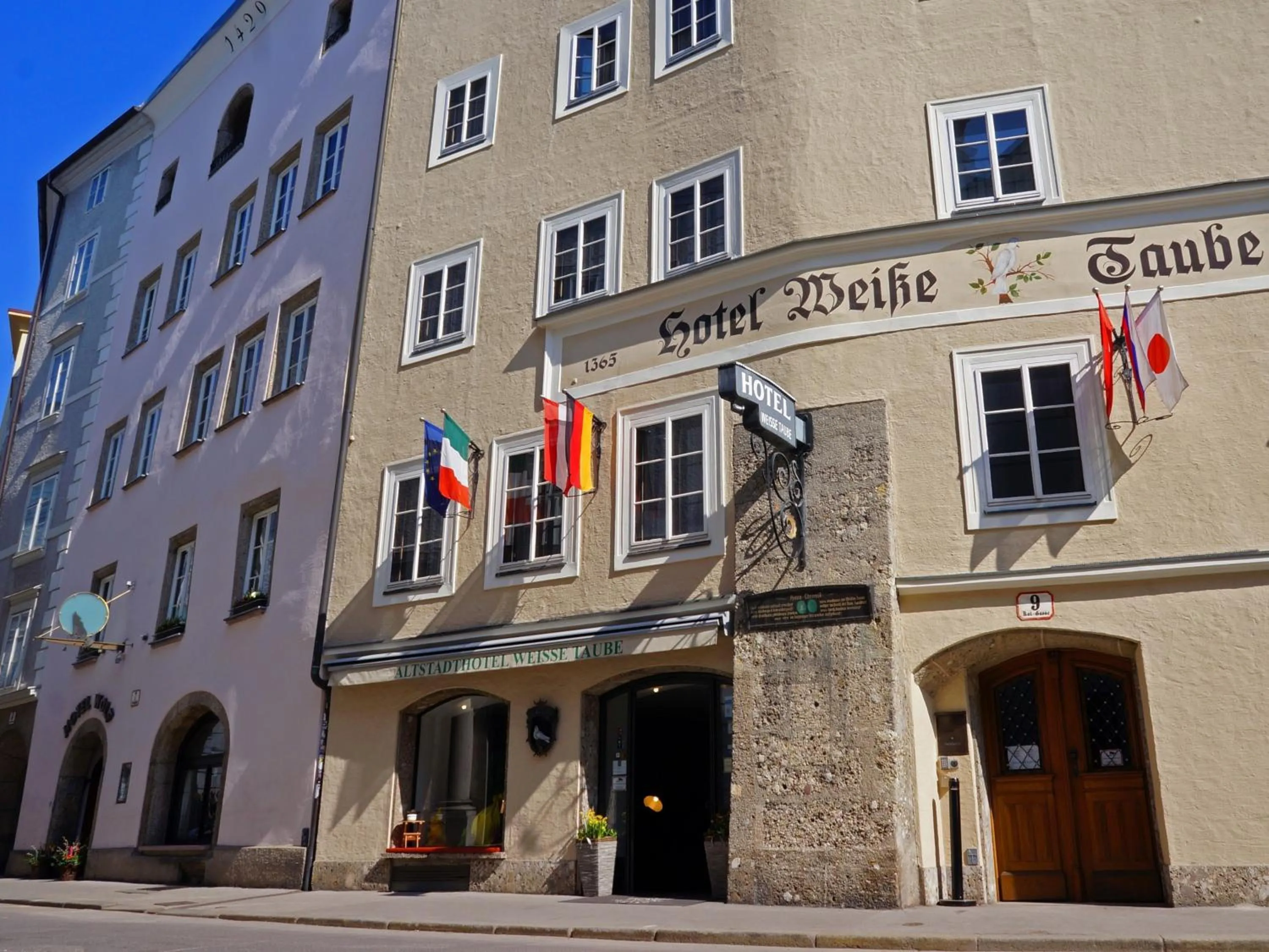 Facade/entrance in Altstadthotel Weisse Taube