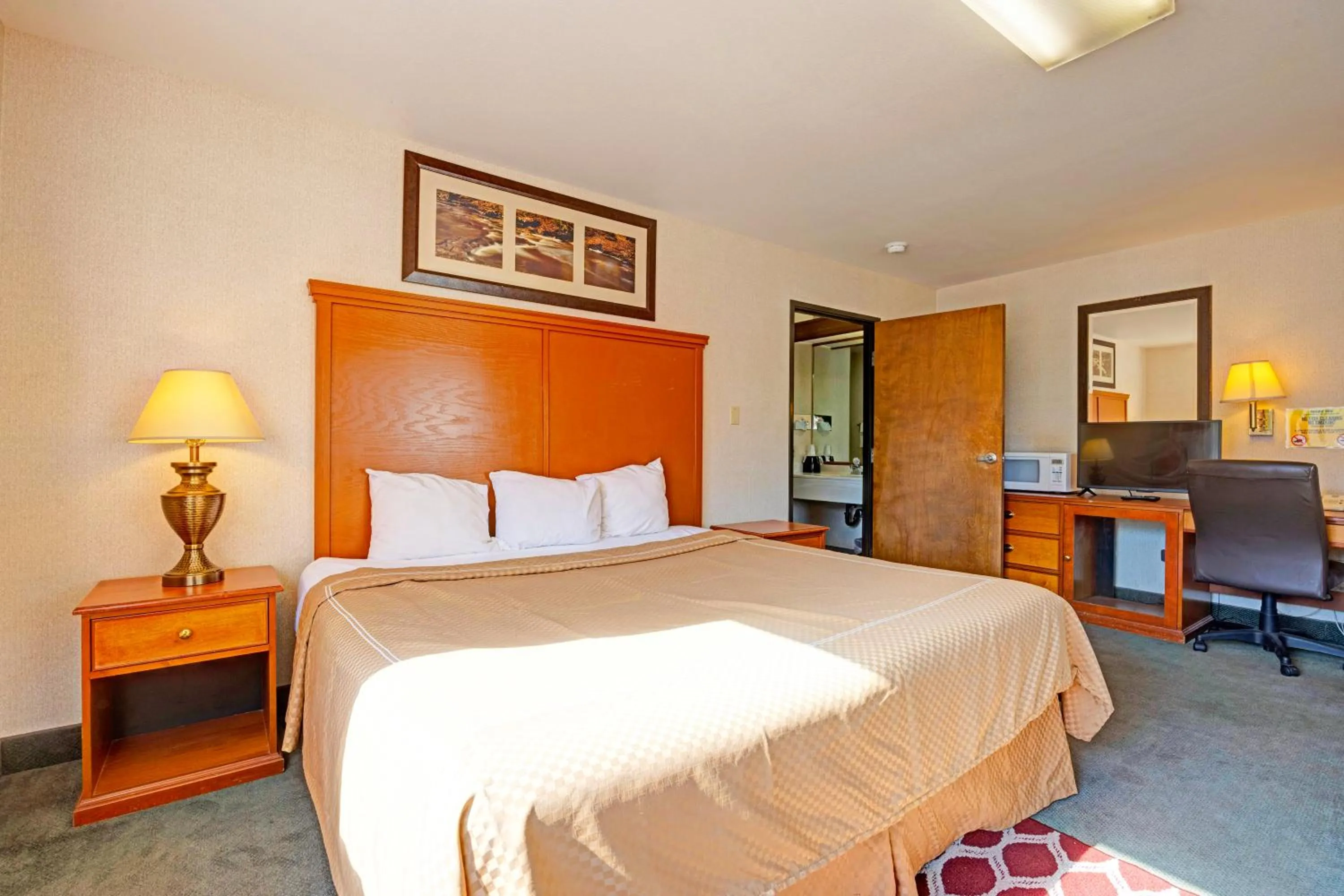 Bedroom, Bed in Capital O Stevenson Inn Riverside