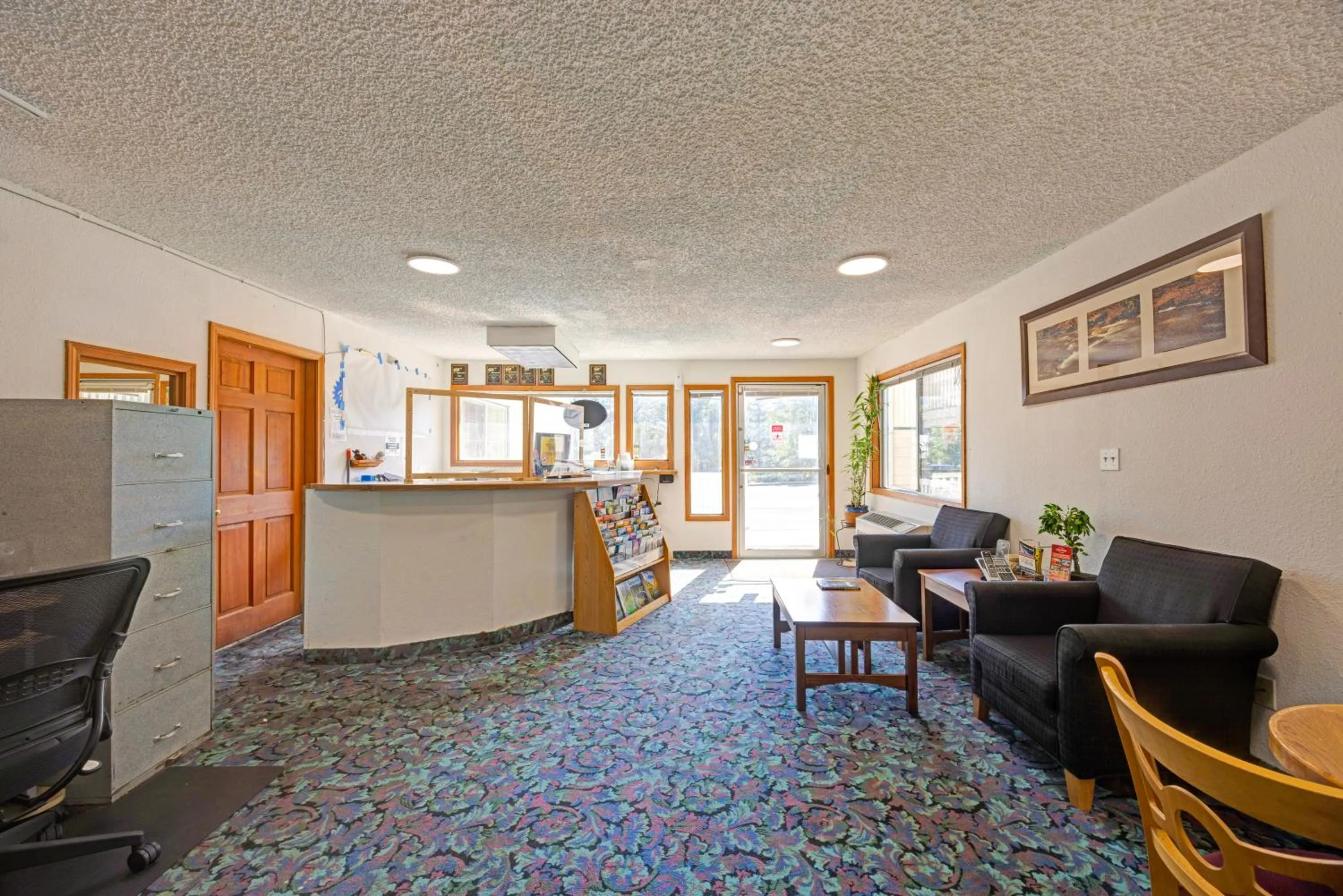 Lobby or reception in Capital O Stevenson Inn Riverside