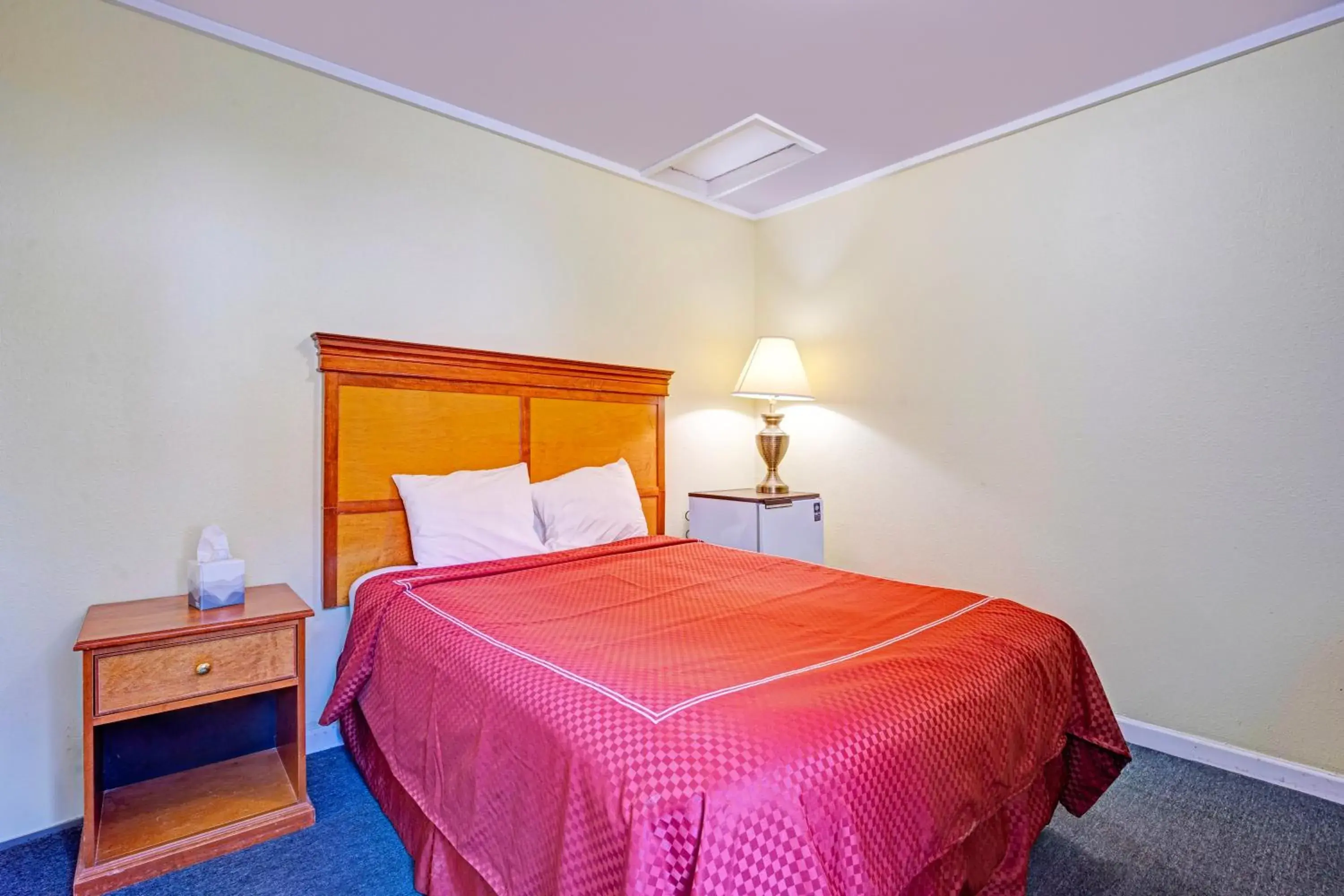 Full Bed Non-Smoking in Capital O Stevenson Inn Riverside Full Bed Non-Smoking in Capital O Stevenson Inn Riverside