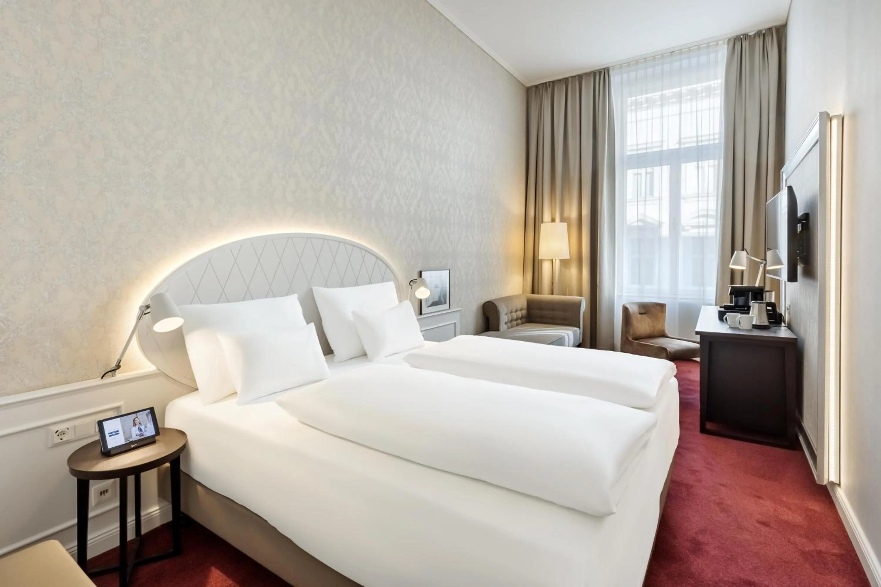 Bed in Hotel Rathauspark Wien, a member of Radisson Individuals