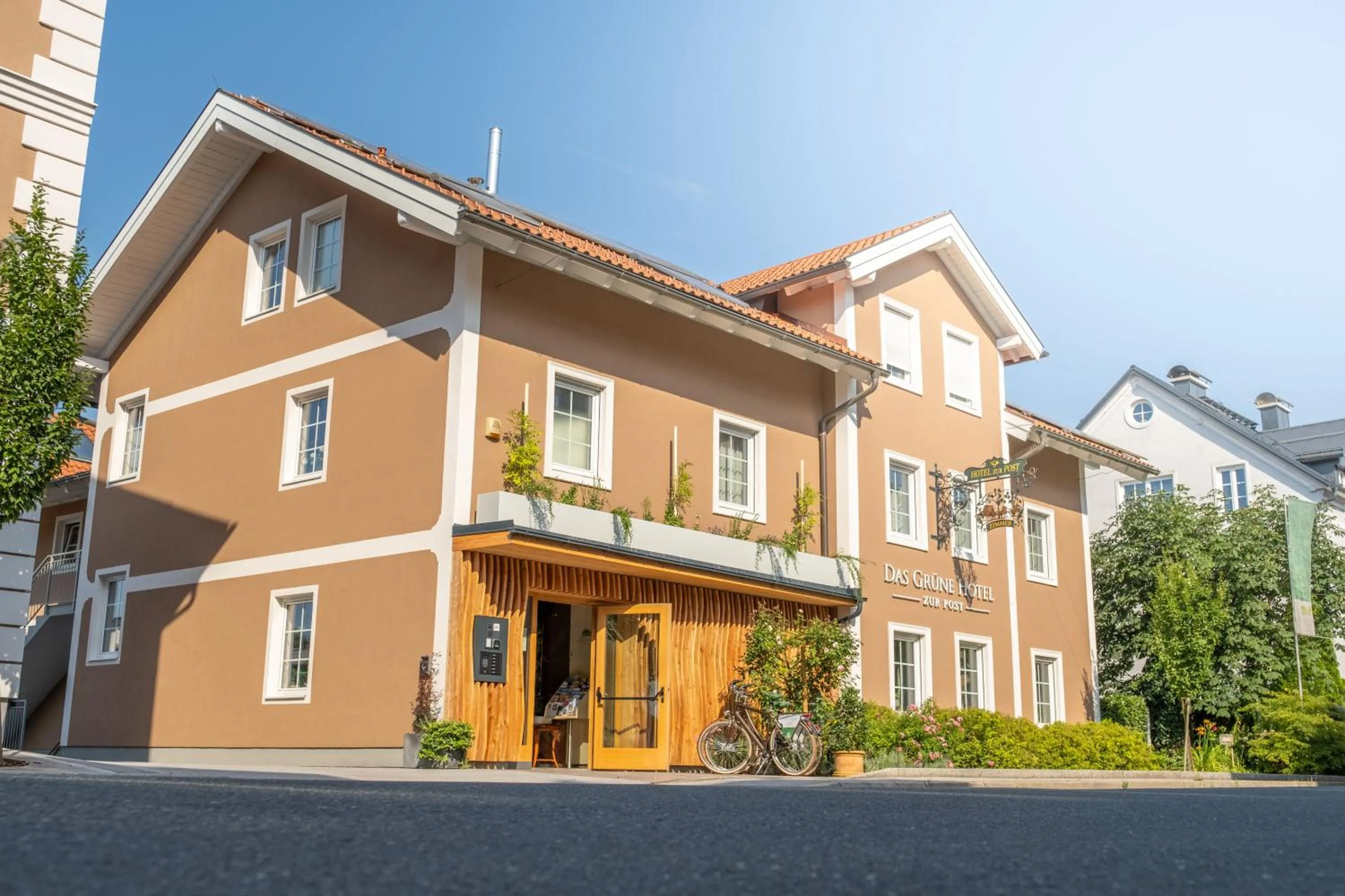 Property building in Das Grüne Hotel zur Post - 100 % BIO