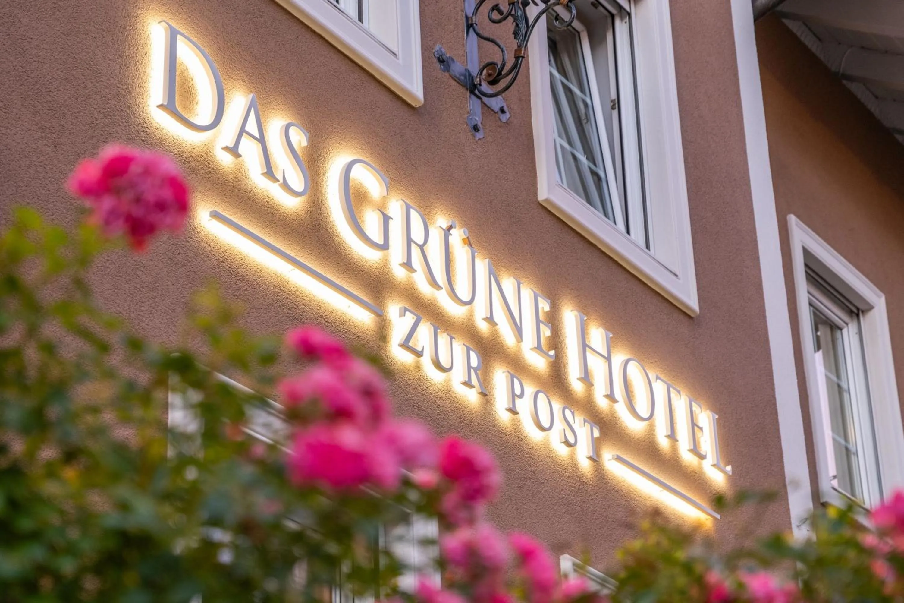 Property building in Das Grüne Hotel zur Post - 100 % BIO