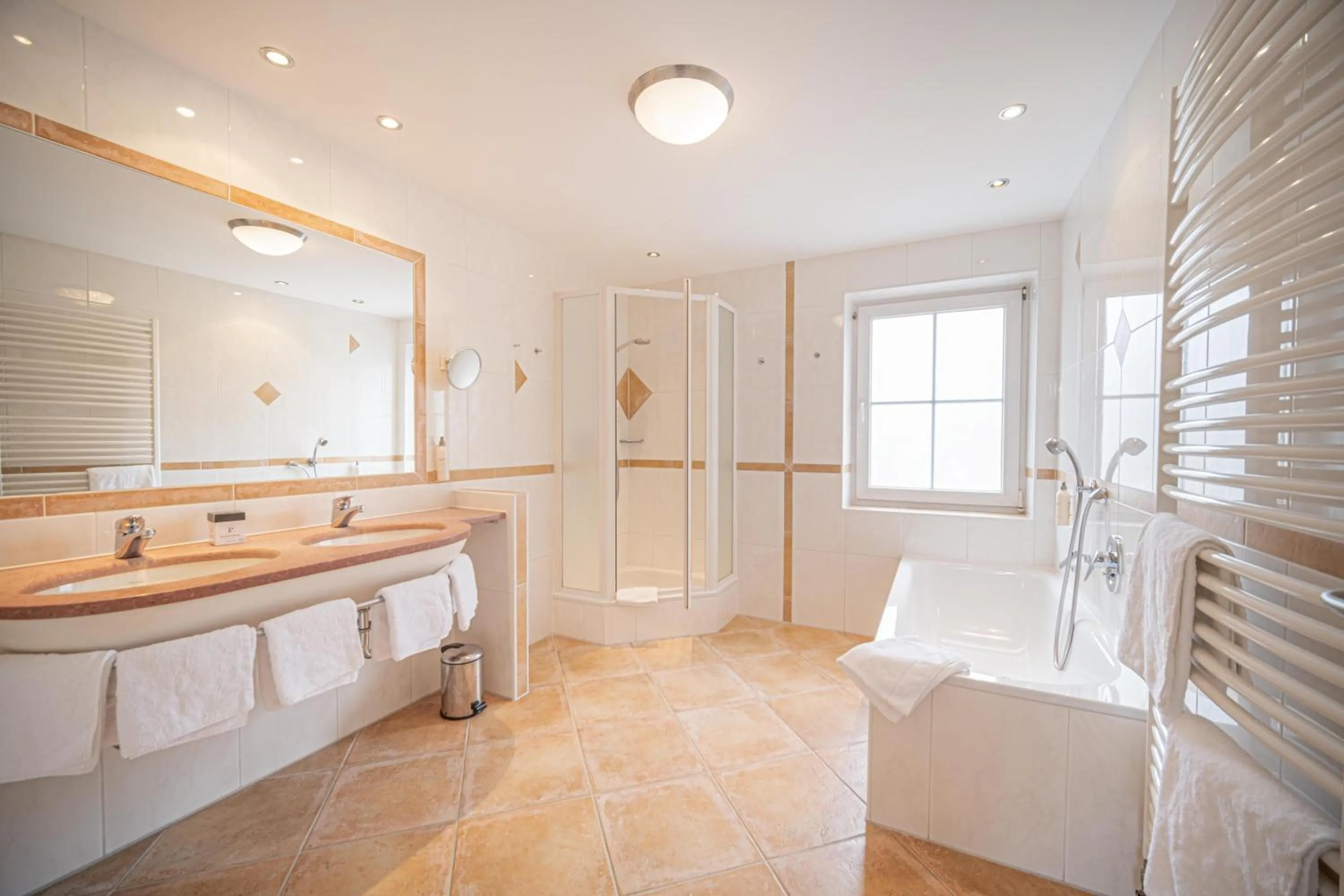 Bathroom in Das Grüne Hotel zur Post - 100 % BIO