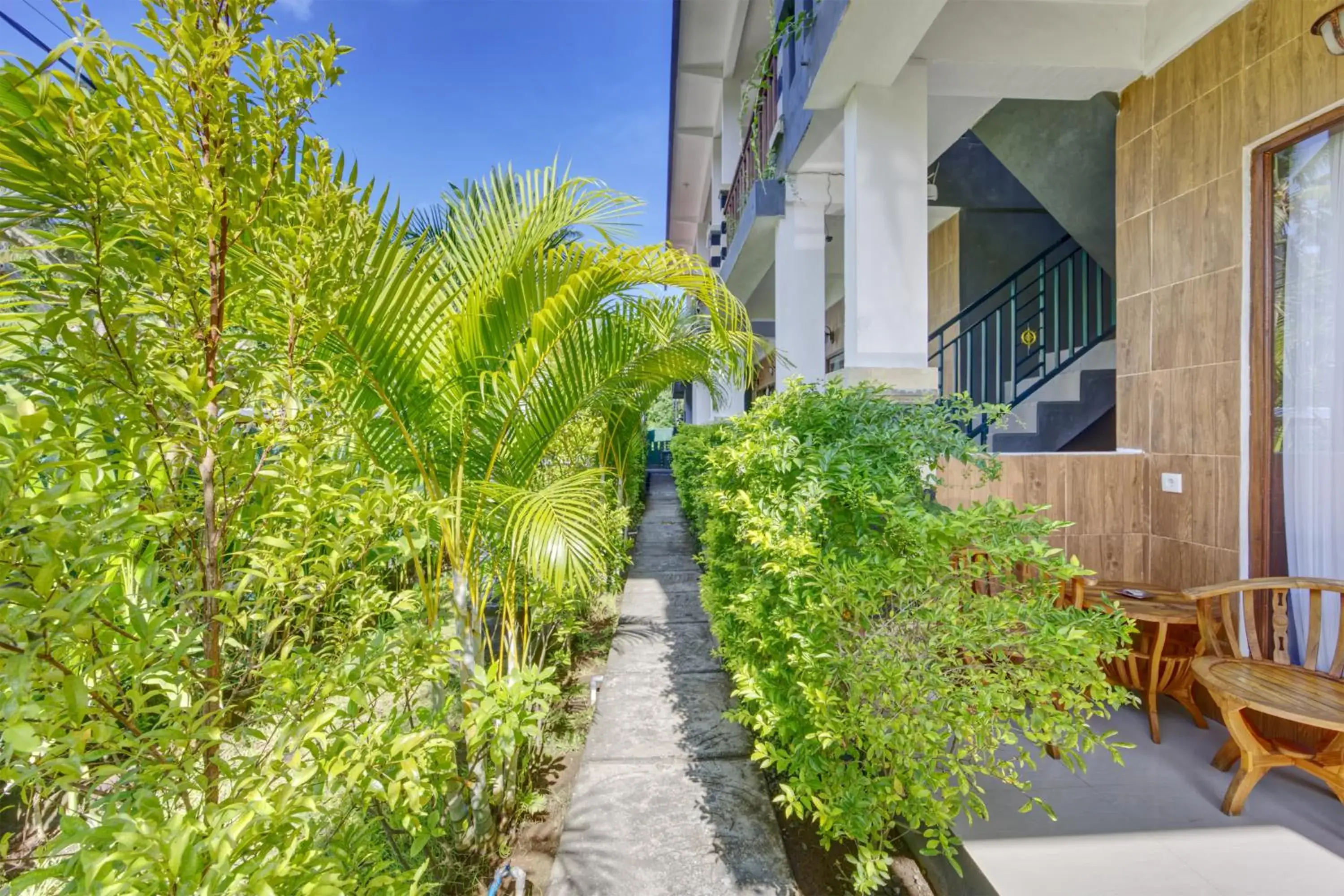 Property building in Ped Cottage Property building in Ped Cottage