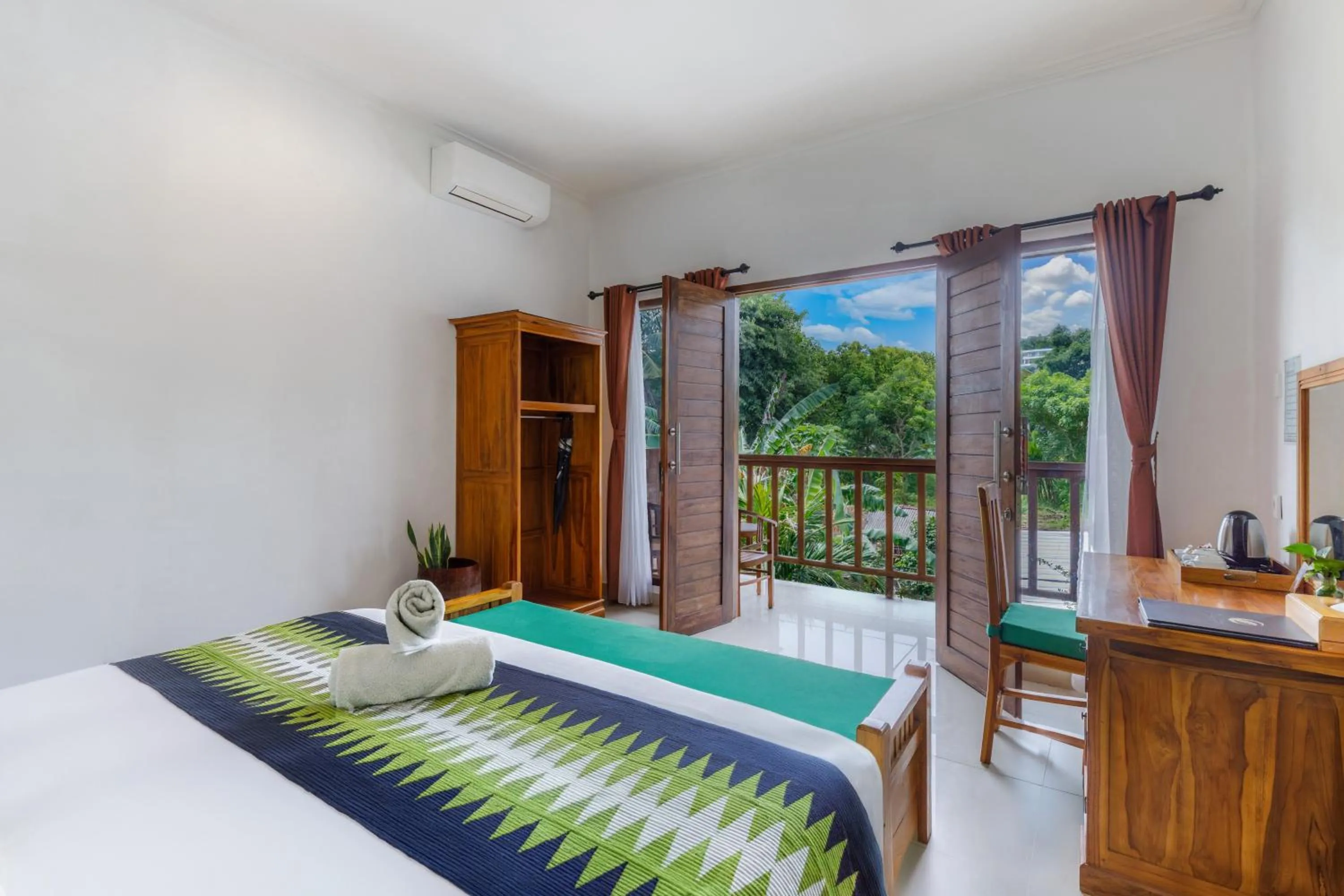 Bed in Ped Cottage Nusa Penida