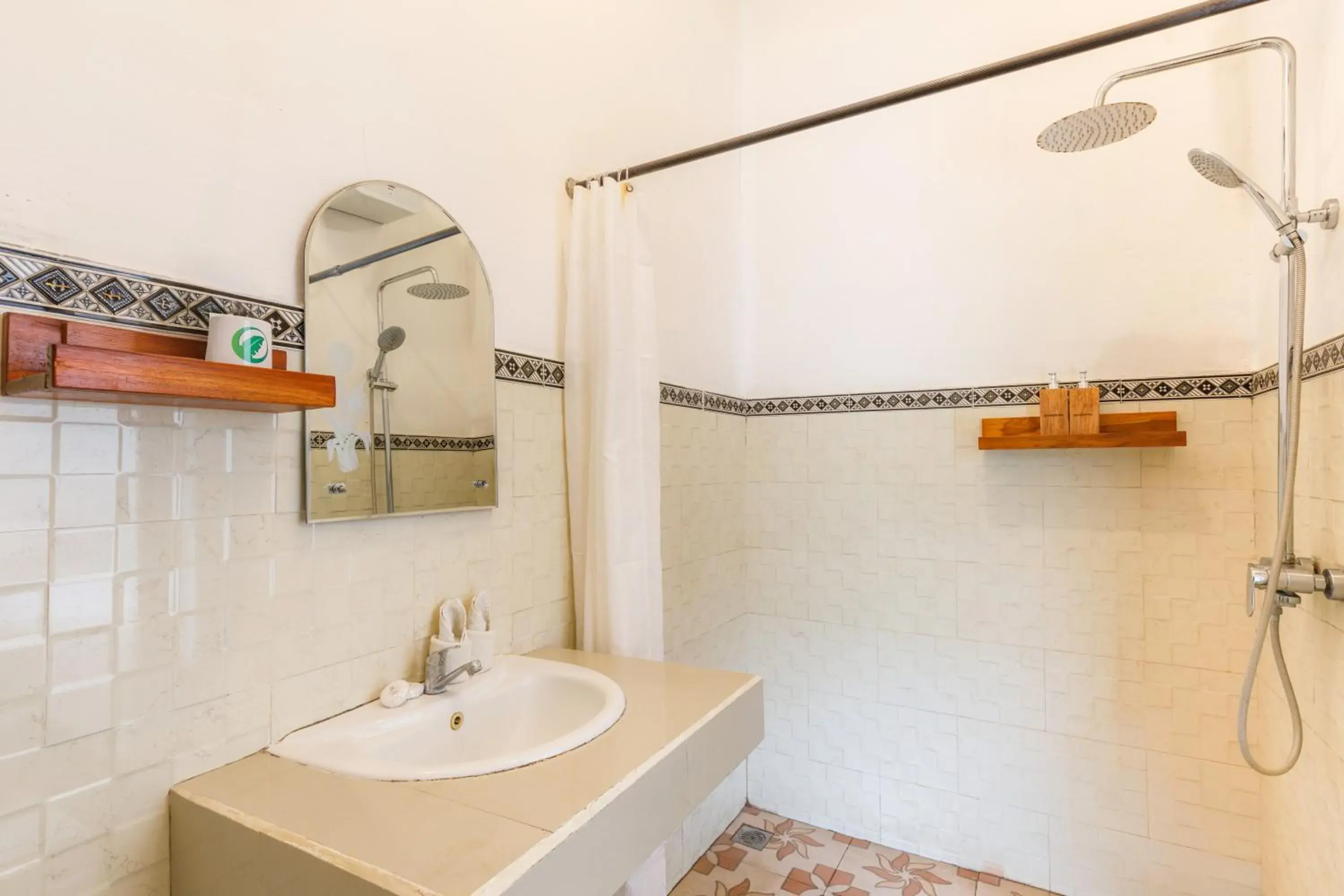 Shower in Ped Cottage Nusa Penida Shower in Ped Cottage Nusa Penida