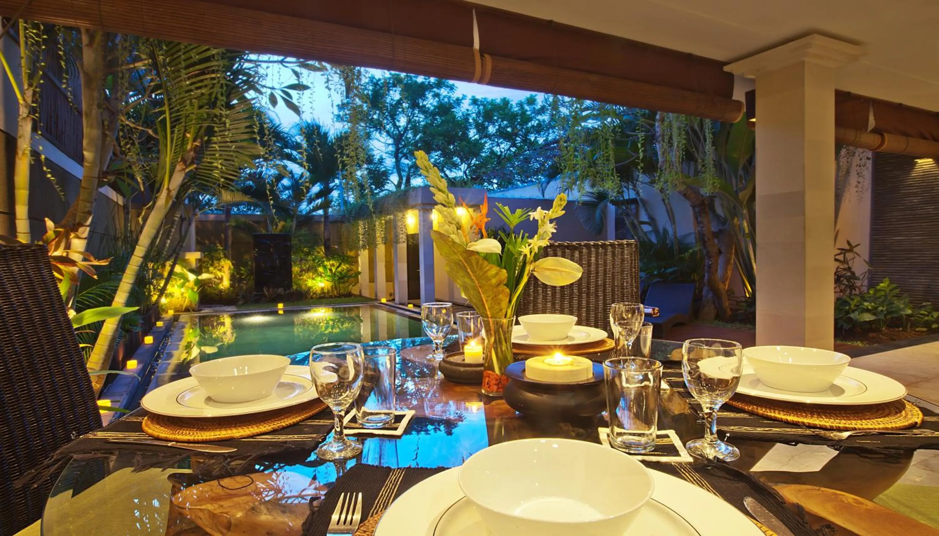 Dining area in Harmony Villa Dua