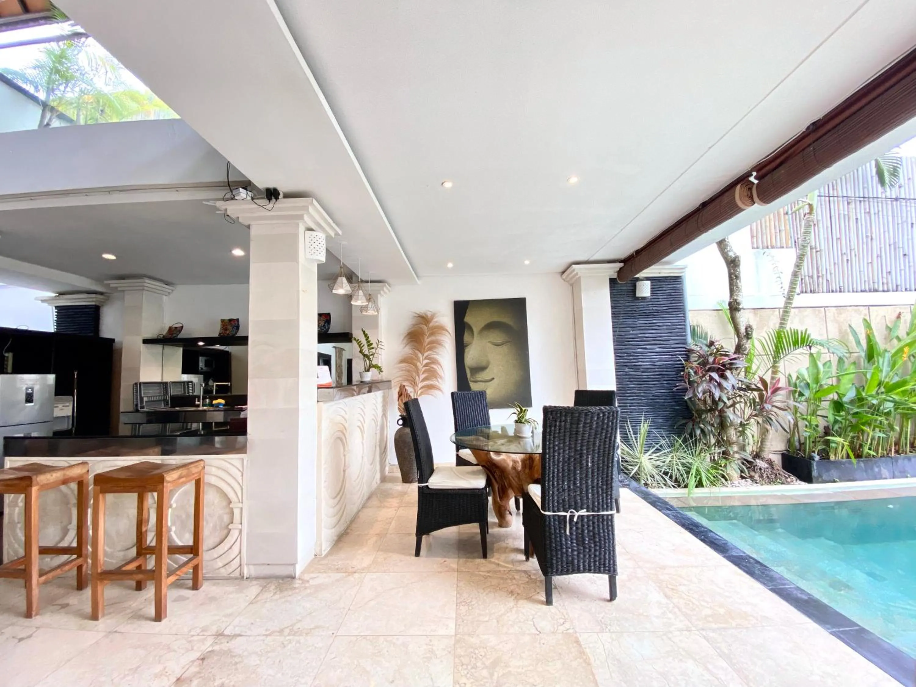 Kitchen or kitchenette in Harmony Villa Dua