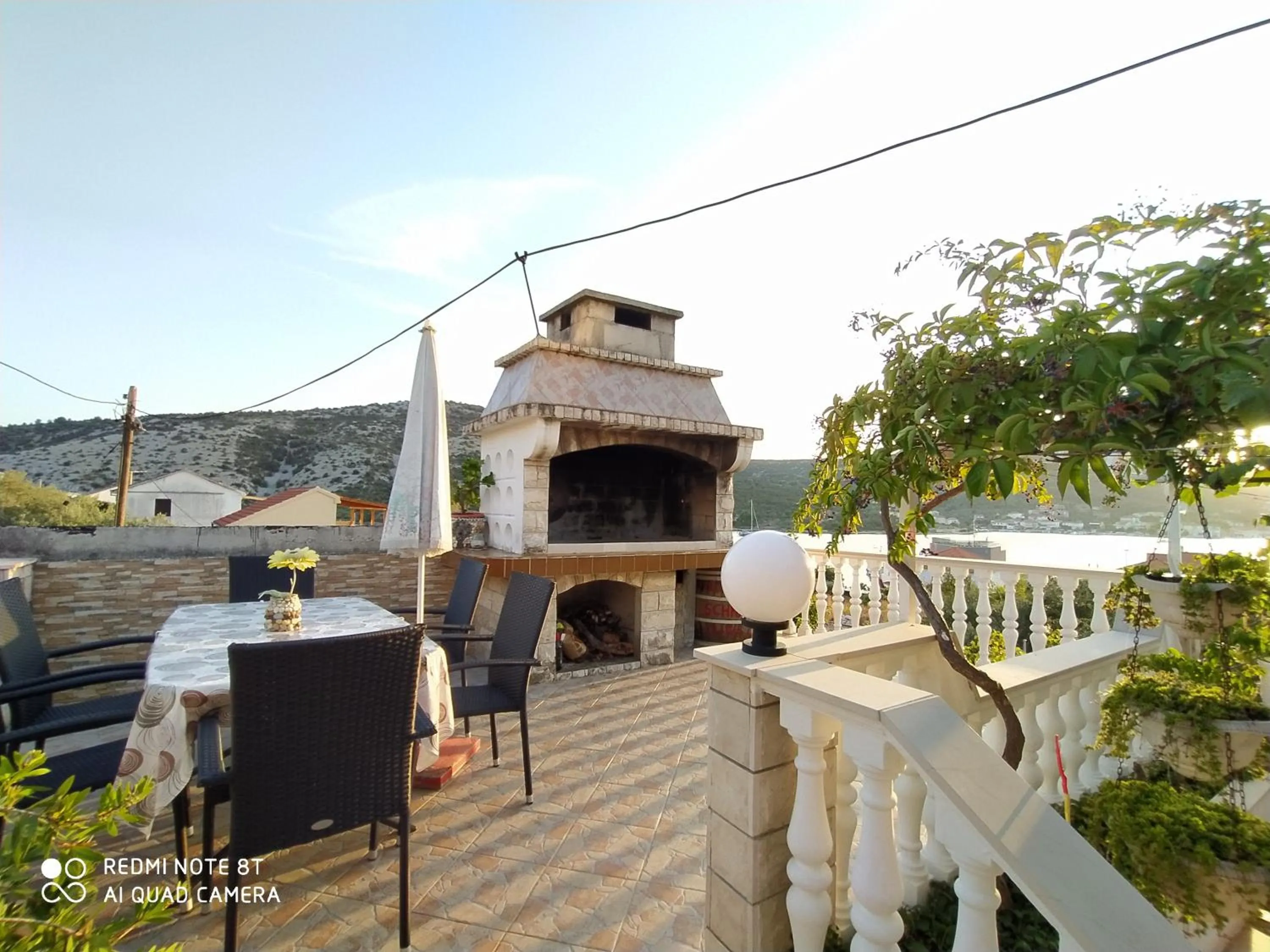Romantic Apartment With Sea View Vinie, Dalmatia