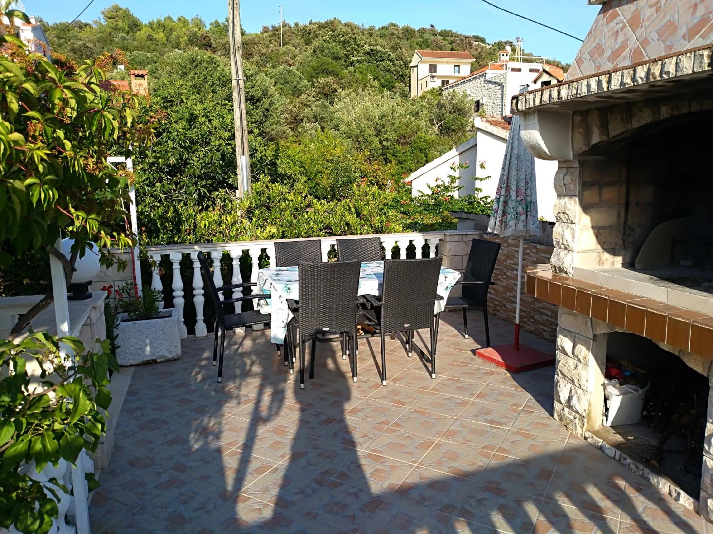 Romantic Apartment With Sea View Vinie, Dalmatia