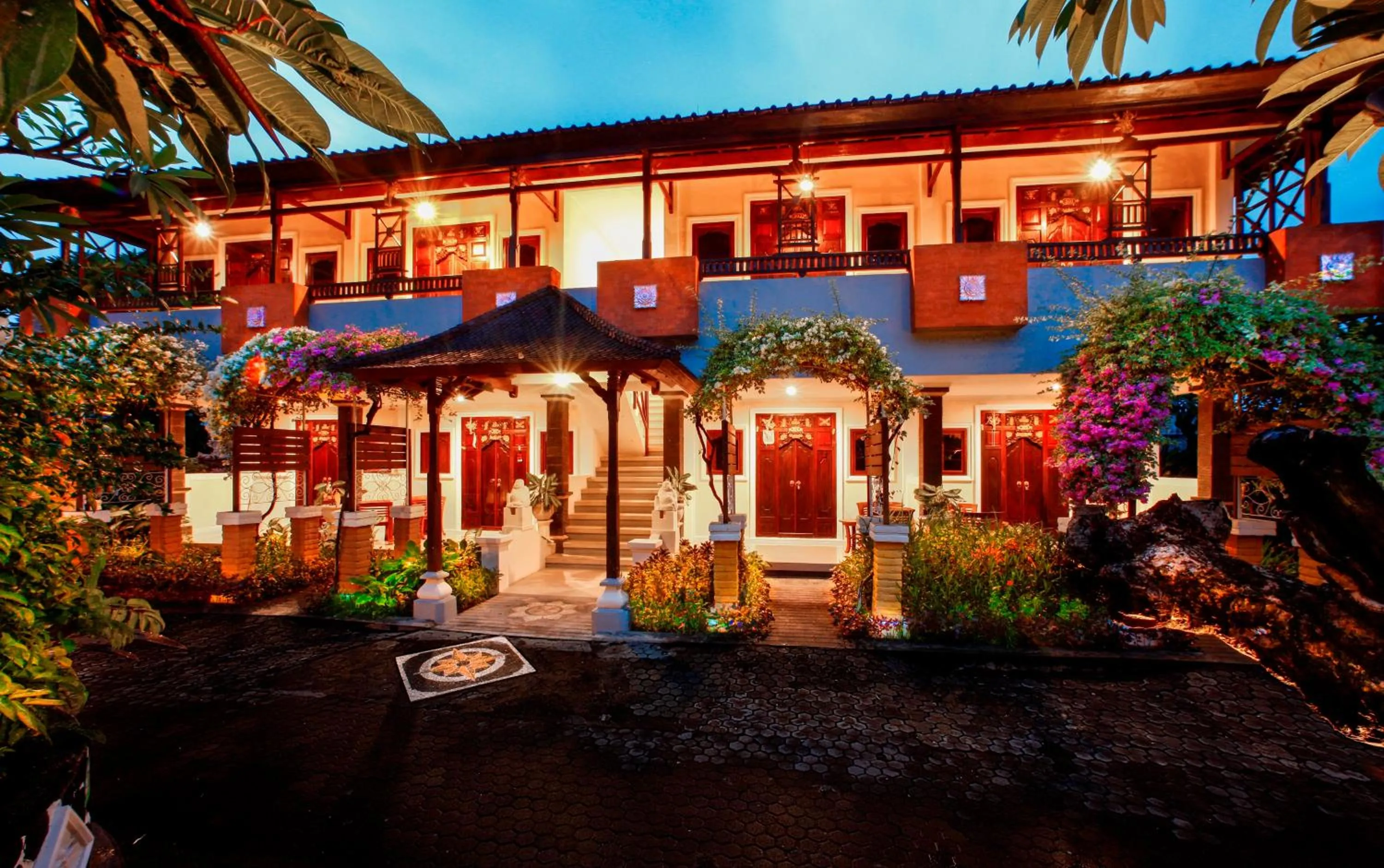 Deluxe Double Room in Bali Taman Lovina Resort & Spa Suites