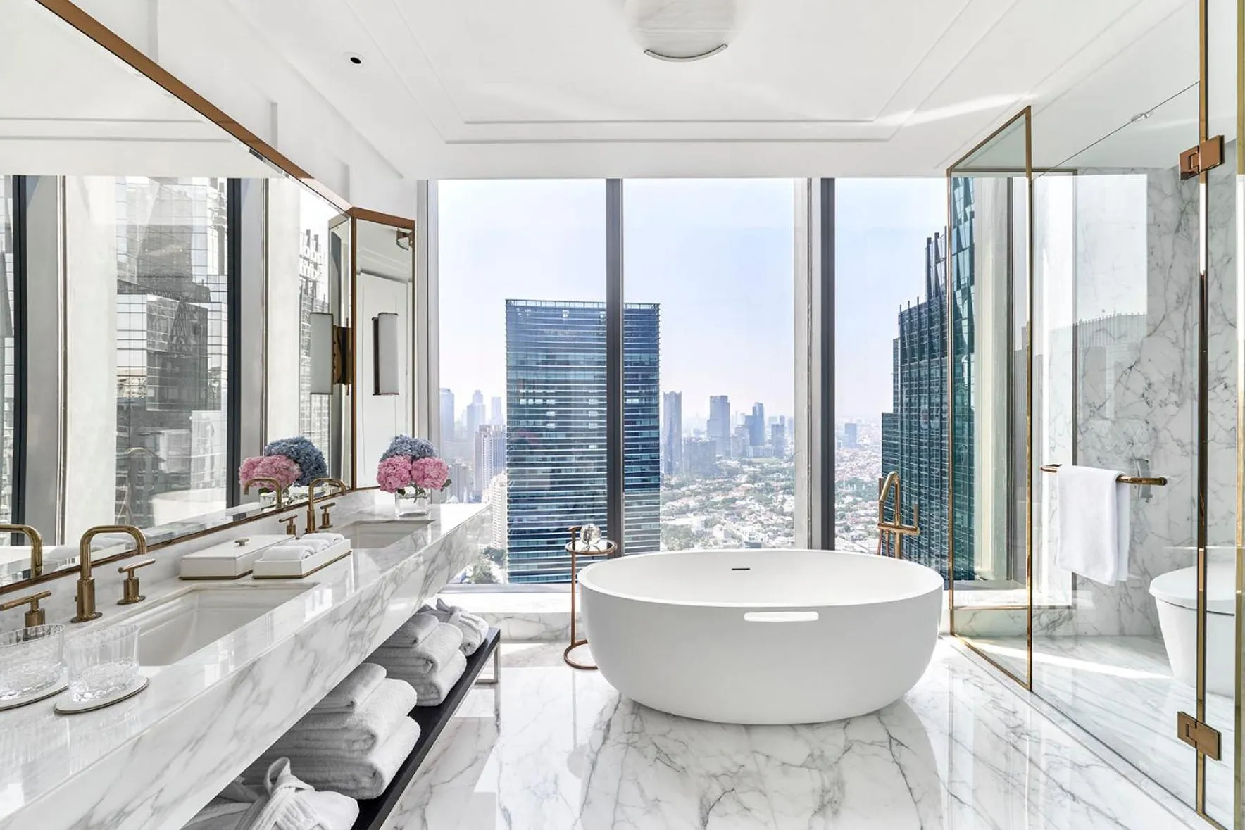 Bath in The Langham, Jakarta